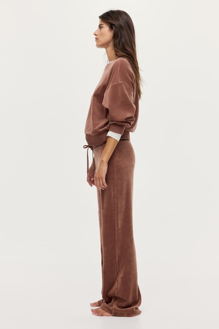 Pantalone od velura