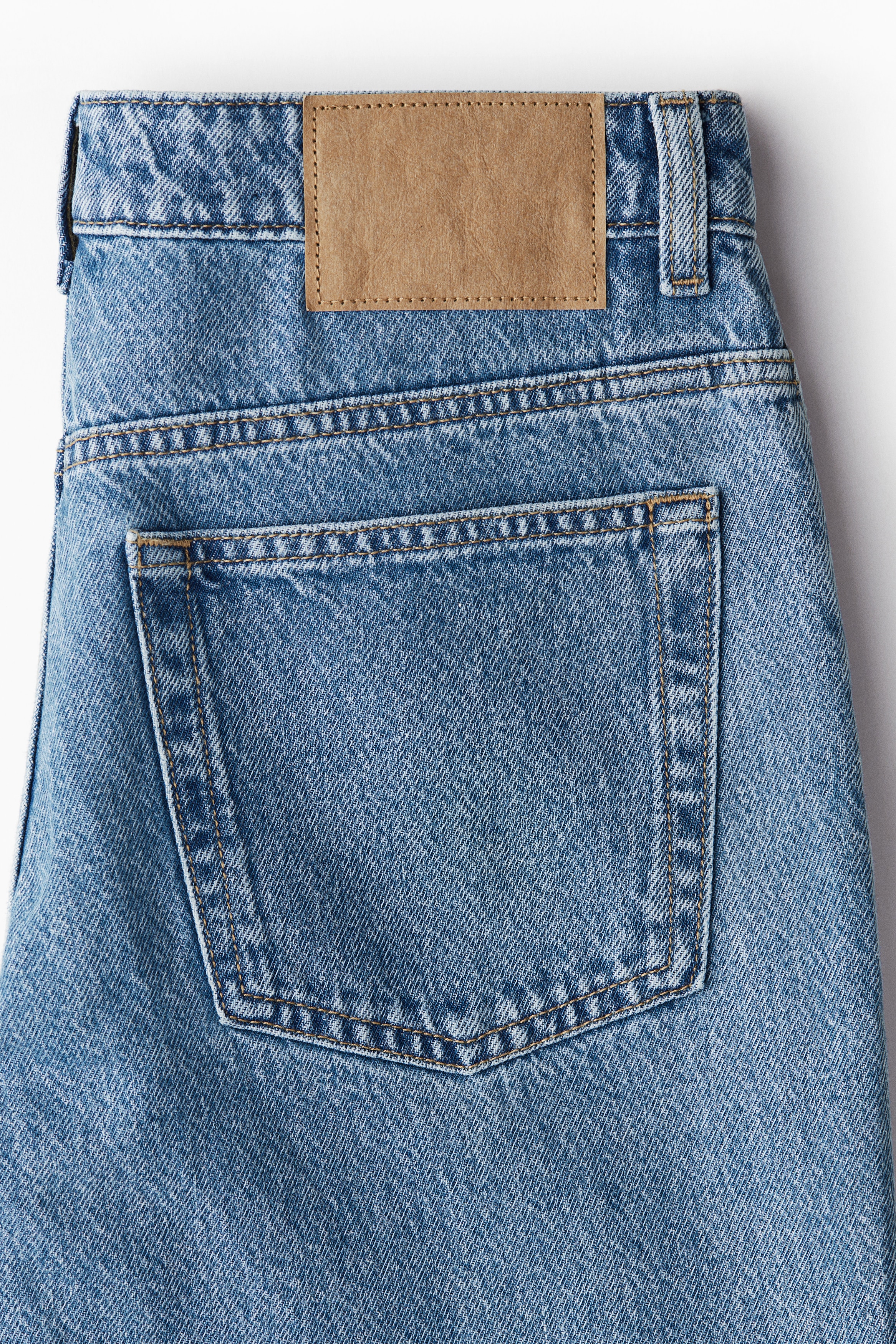 Wide High Studded jeans