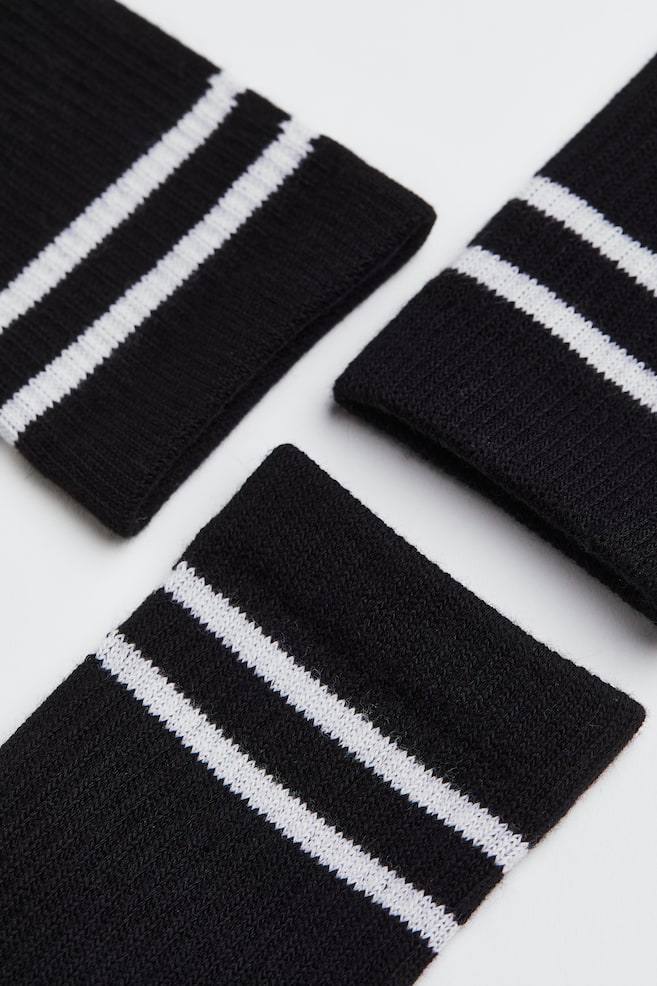 3-pack DryMove™ sports socks - Black/Striped/White/Black/Dark blue/Striped/White/Striped - 2