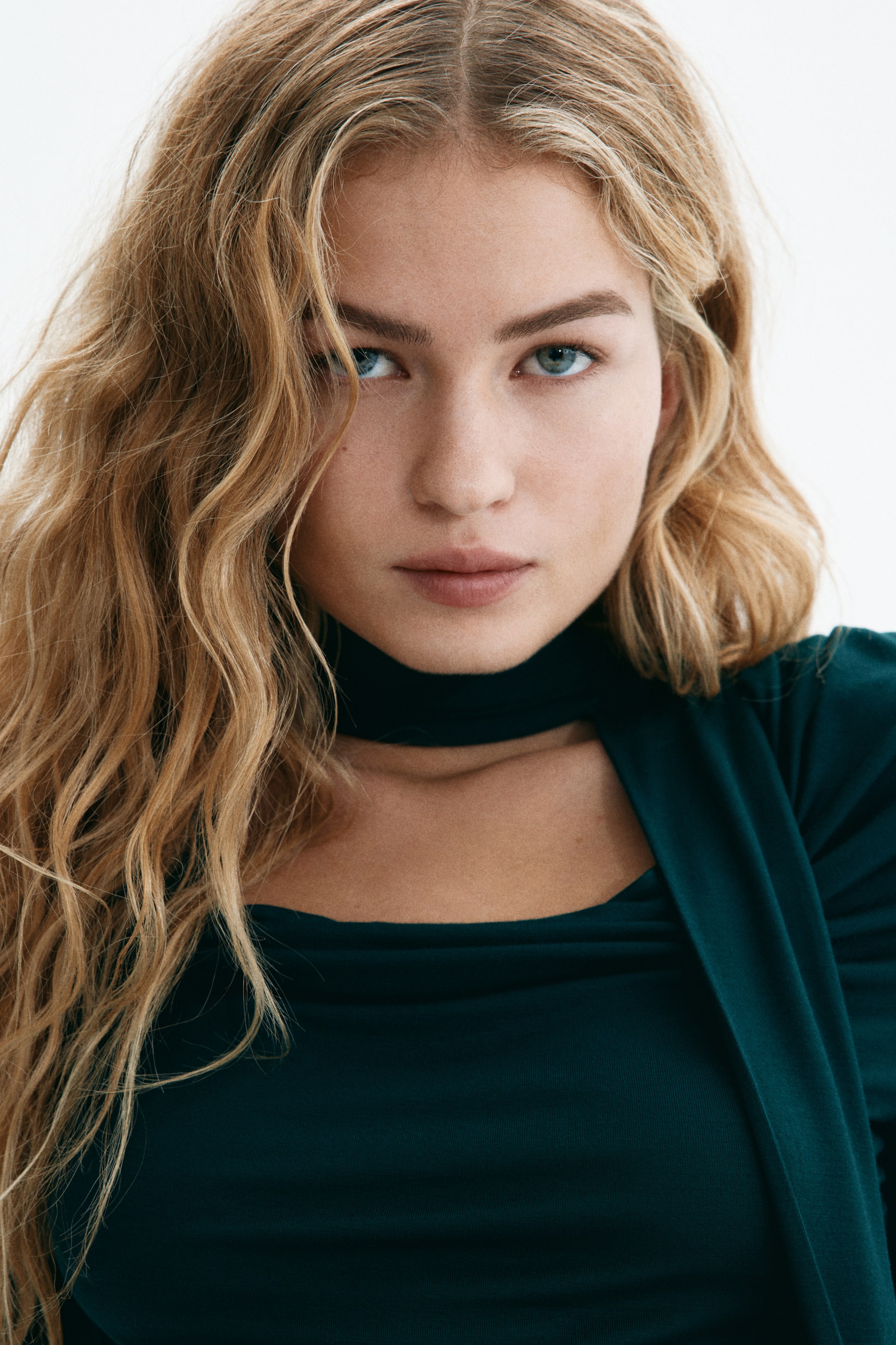 Haut à effet drapé avec écharpe