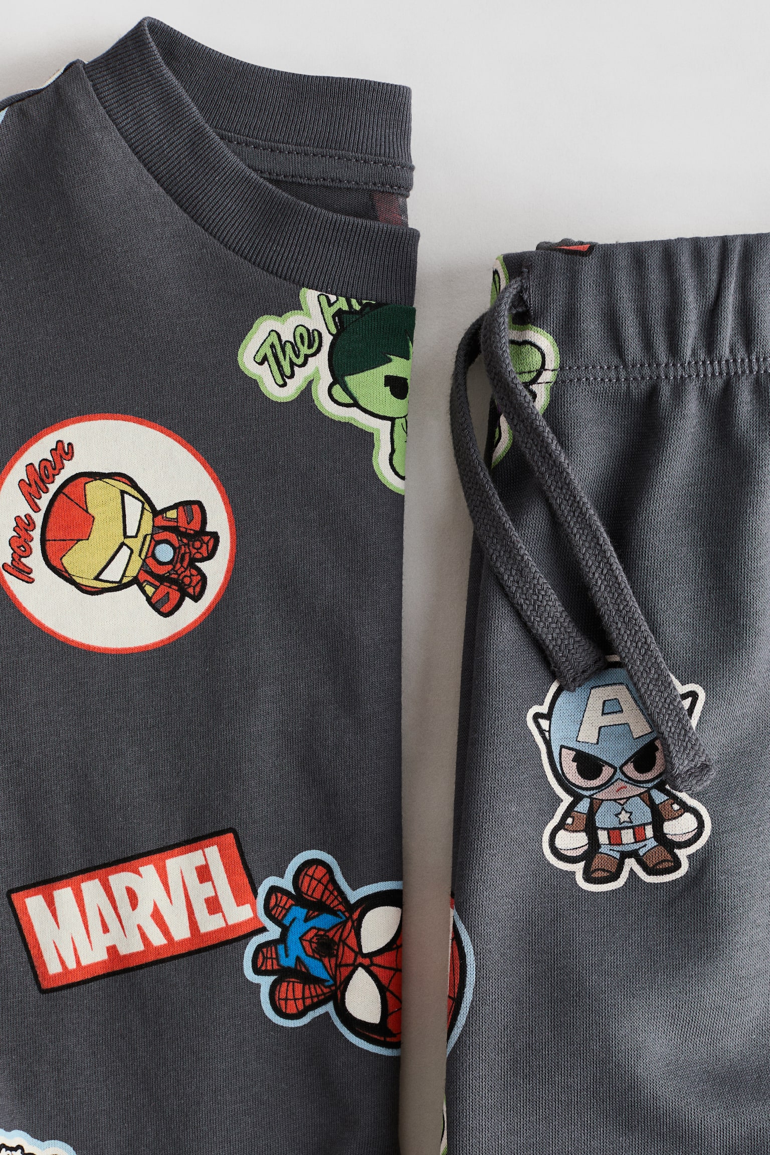 2-piece printed set - Dark grey/Marvel Comics/White/Hot Wheels/Green/Minecraft/Red/Mickey Mouse/Cream/Cars/White/Jurassic World/White/Lilo & Stitch/Dark grey/Marvel Comics/Black/Minecraft/Black/Sonic the Hedgehog/Red/Spider-Man/Dusty blue/Cars/Dark turquoise/Spidey - 6