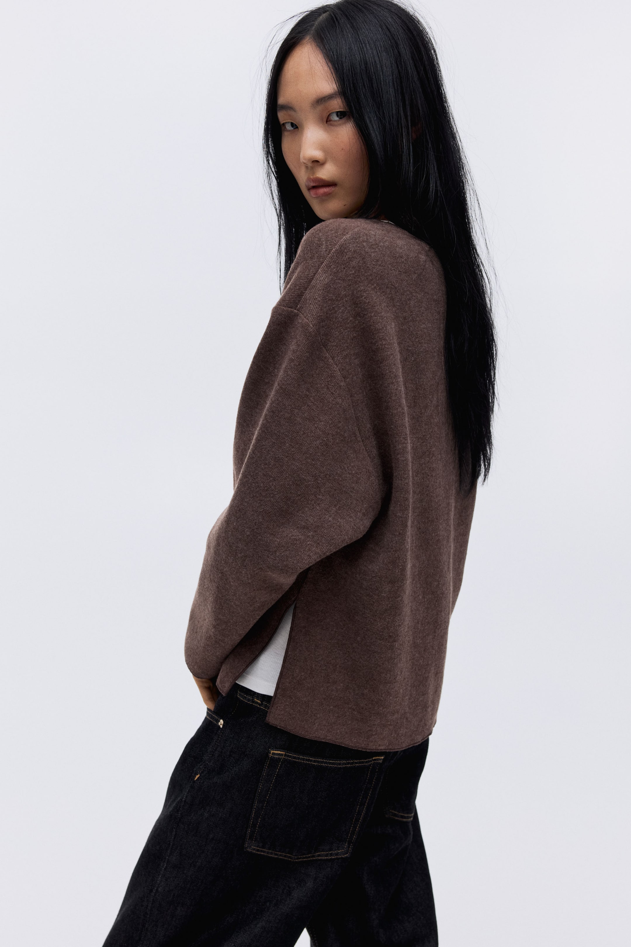 Größeres Bild ansehen: V-Ausschnitt-Shirt in Rippstrick - Brown marl - Ladies | H&M DE 3