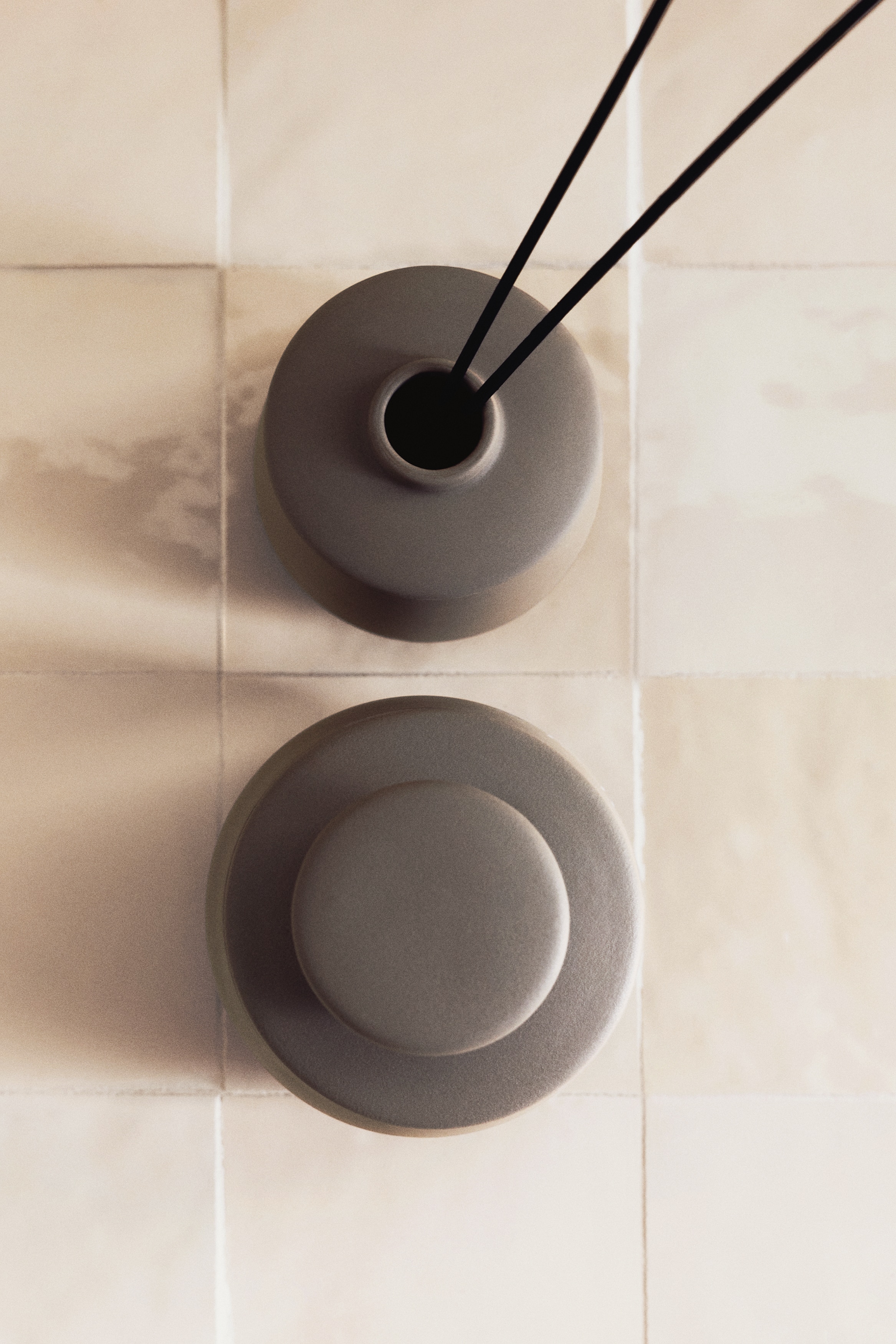 Stoneware reed diffuser - Papyrus Oud/Salted Sea