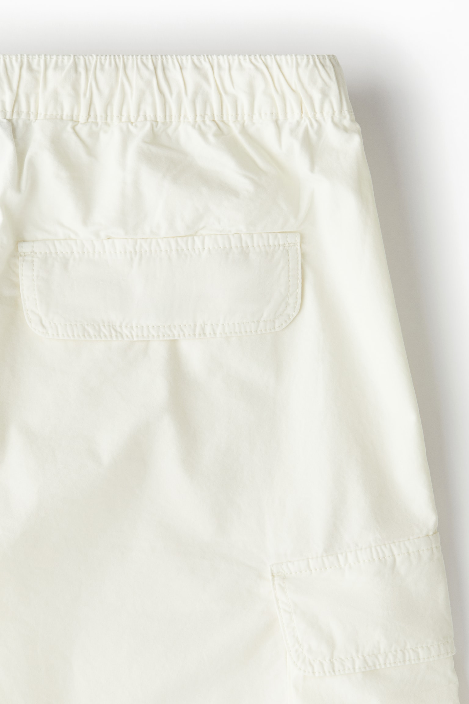 Loose Fit Cargo shorts - White/Black - 8