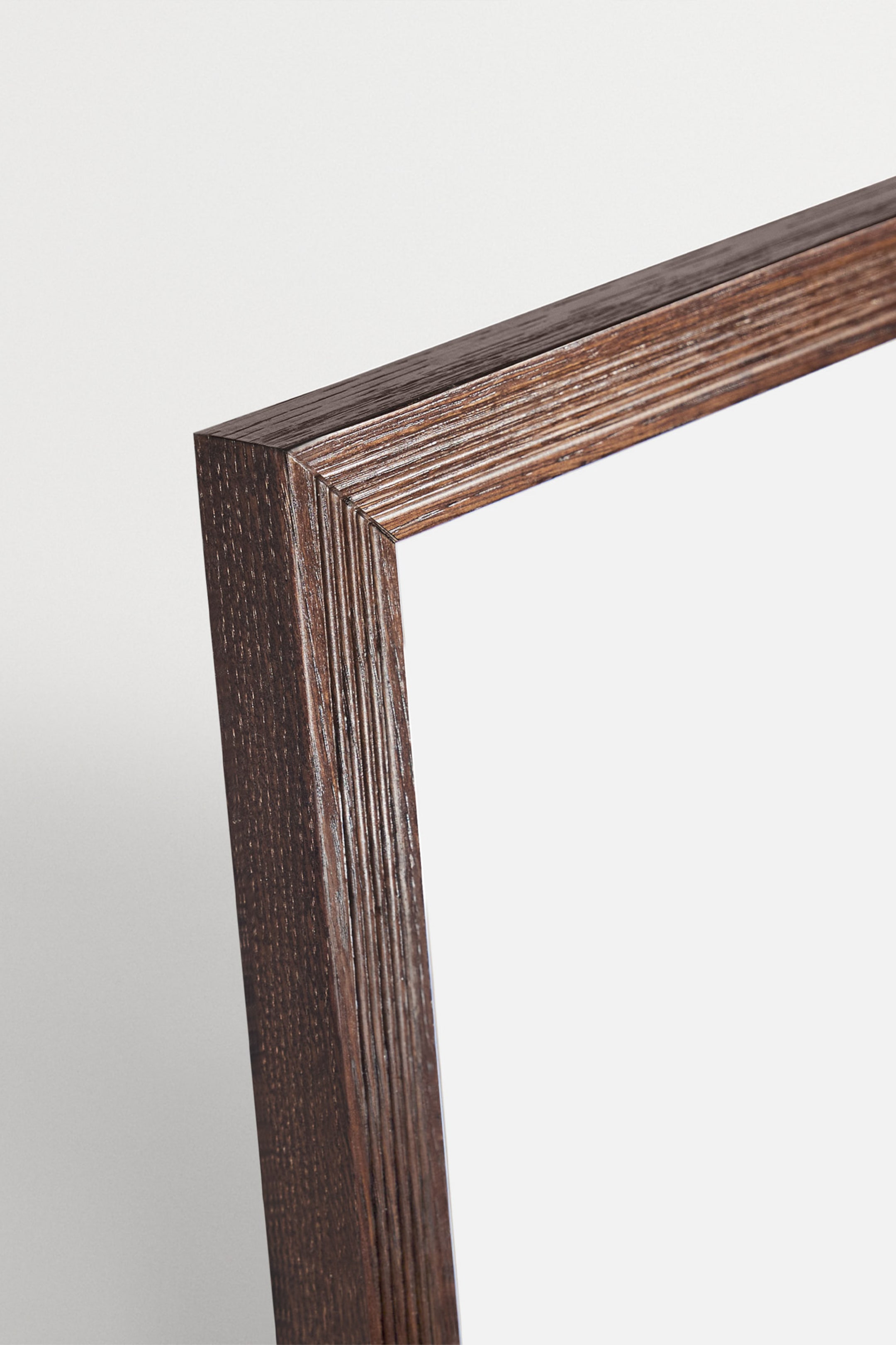 Visa större bild: Räfflad Tavelram - Dark Oak - Postery | H&M SE 4