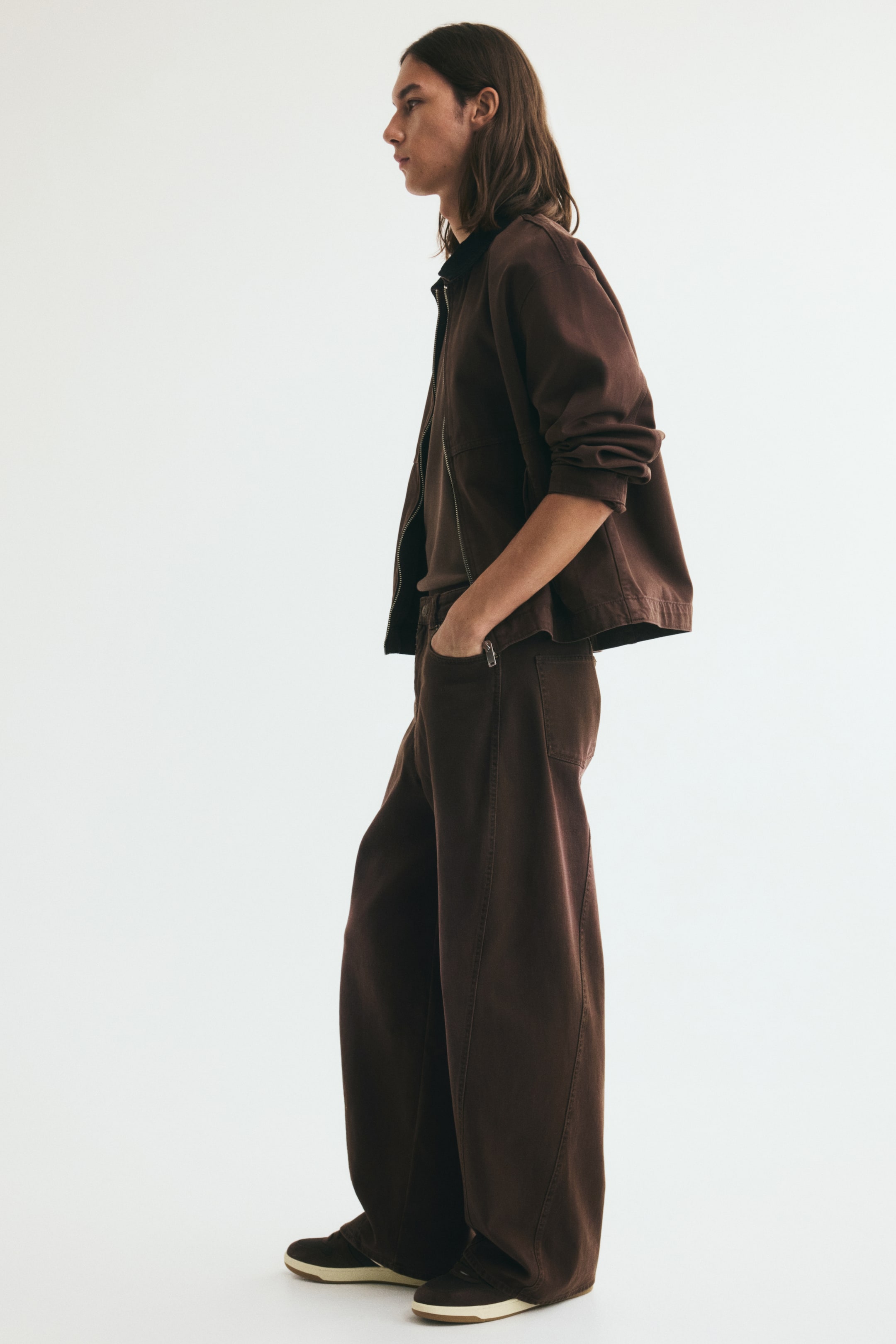 Loose-Fit Wide-Leg Twisted-Seam Jeans