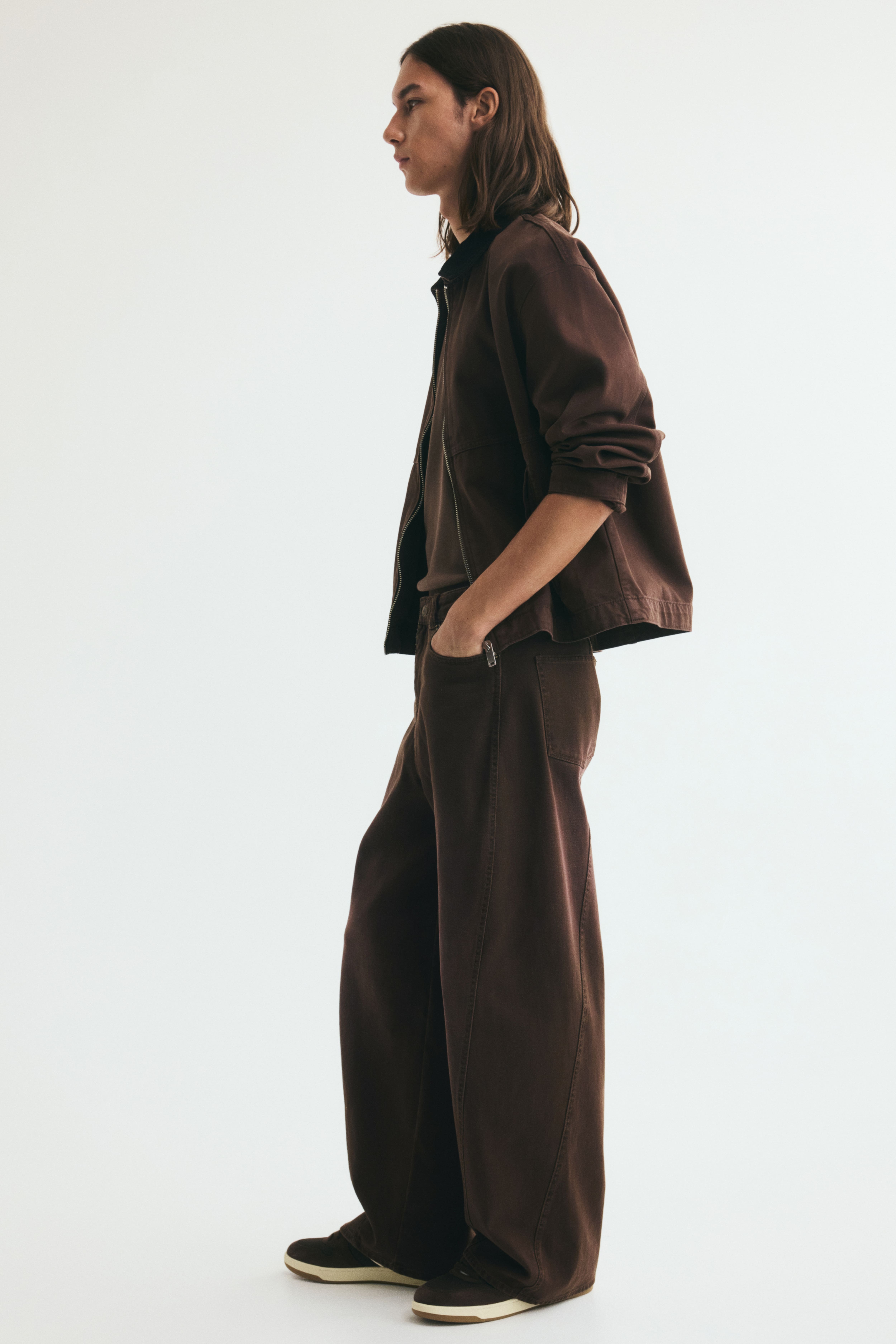 Loose-Fit Wide-Leg Twisted-Seam Jeans