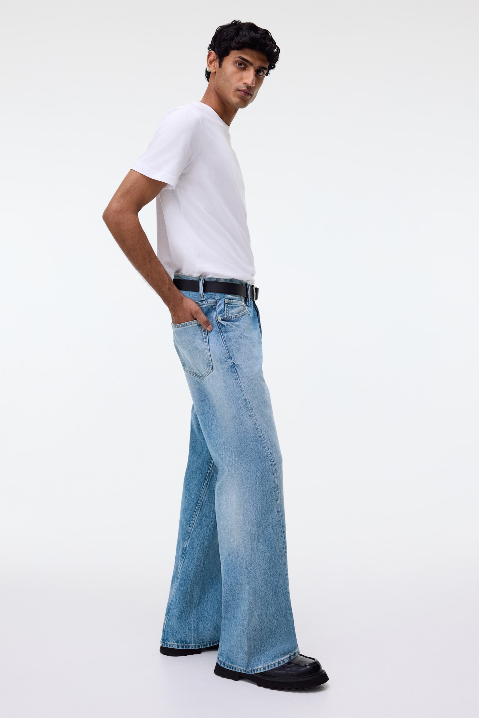 Loose Straight twisted leg jeans - Azul denim claro - 6