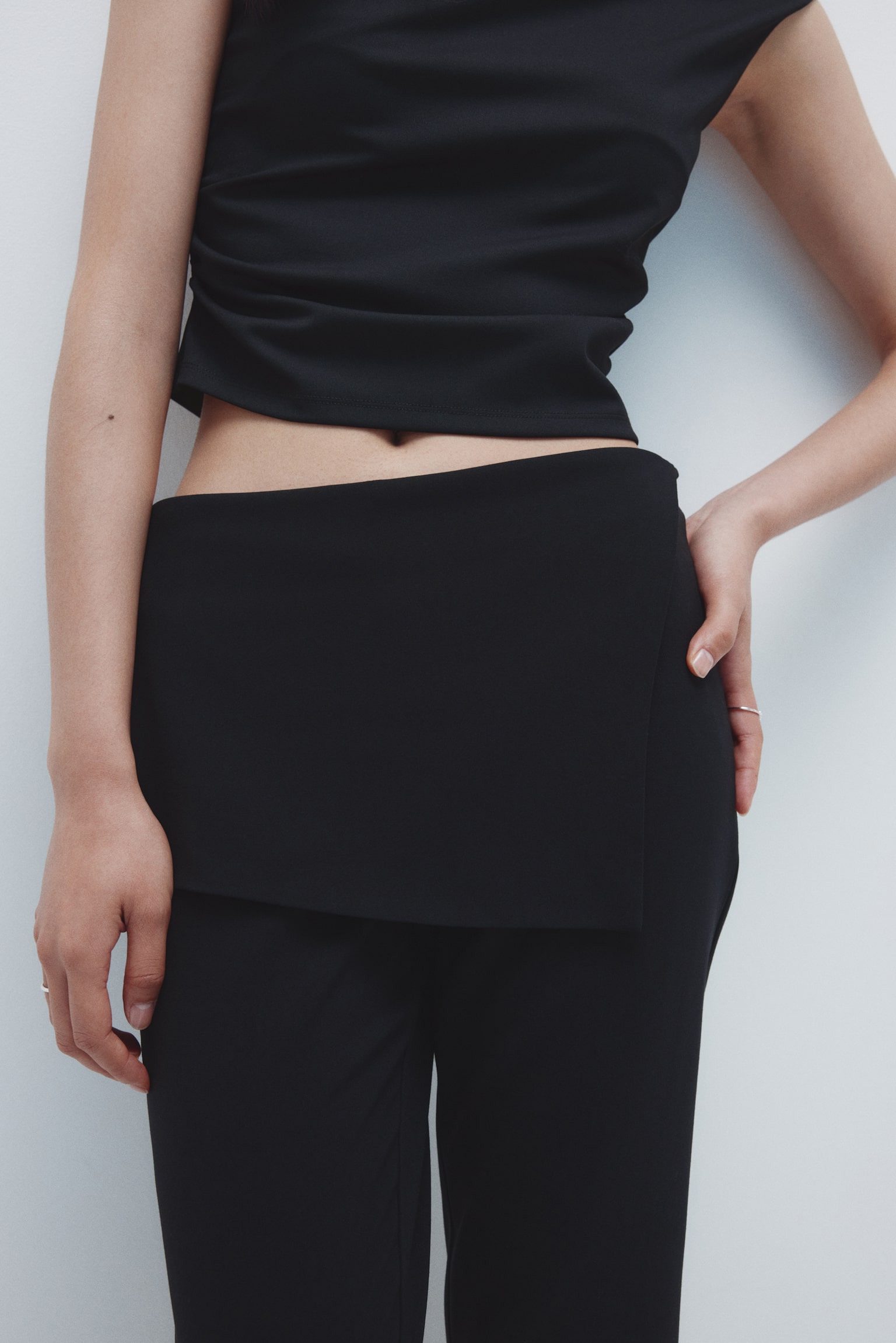 Skirt-layered trousers - 블랙/다크 그레이 - 5