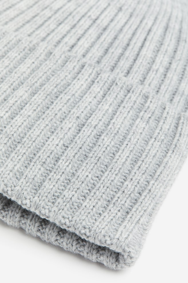 Rib-knit hat - Light grey/Black/Natural white/Bright green - 2