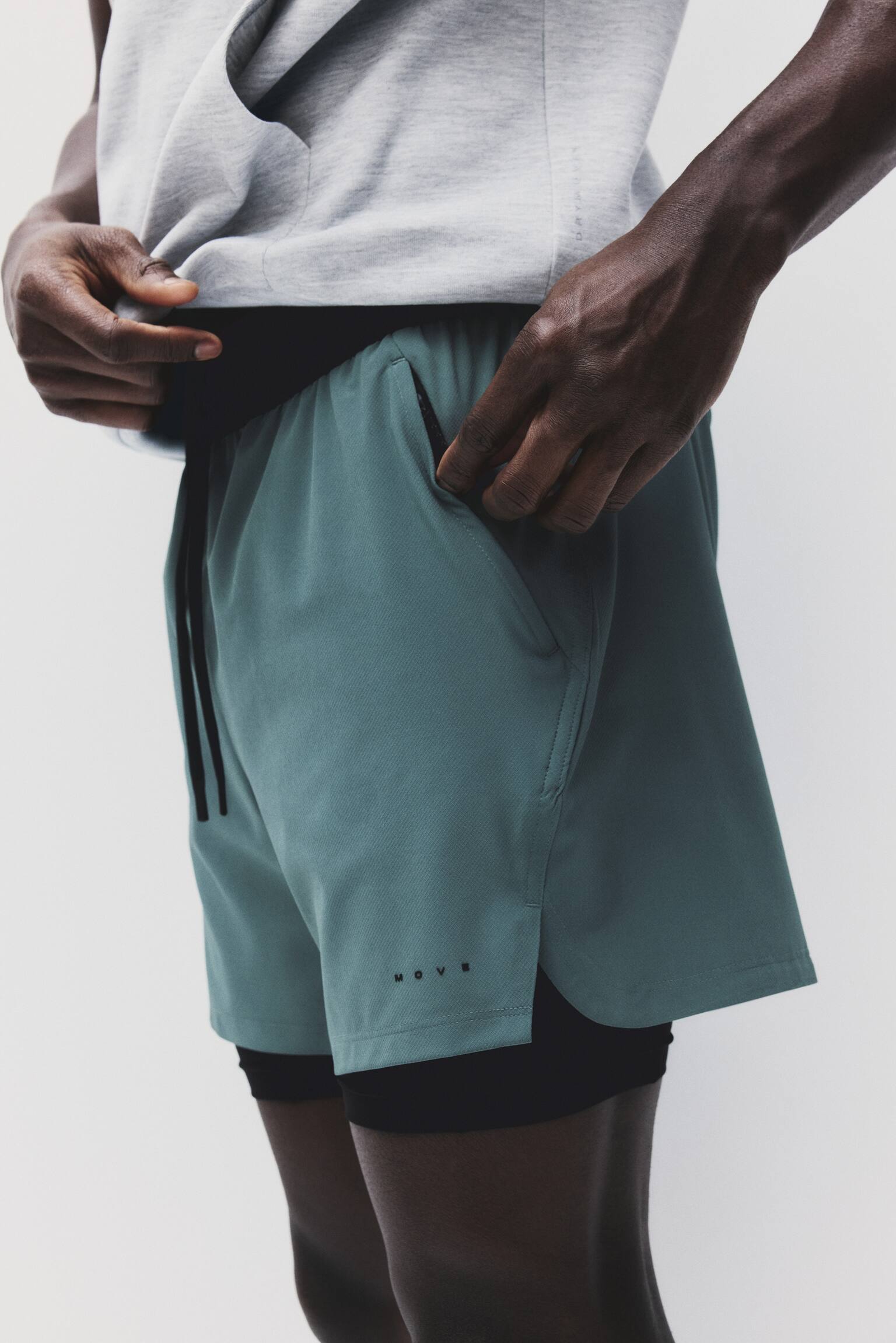 Double-layered sports shorts with DryMove™ - Dusty green/Dark grey/Beige/Black/Burgundy - 7