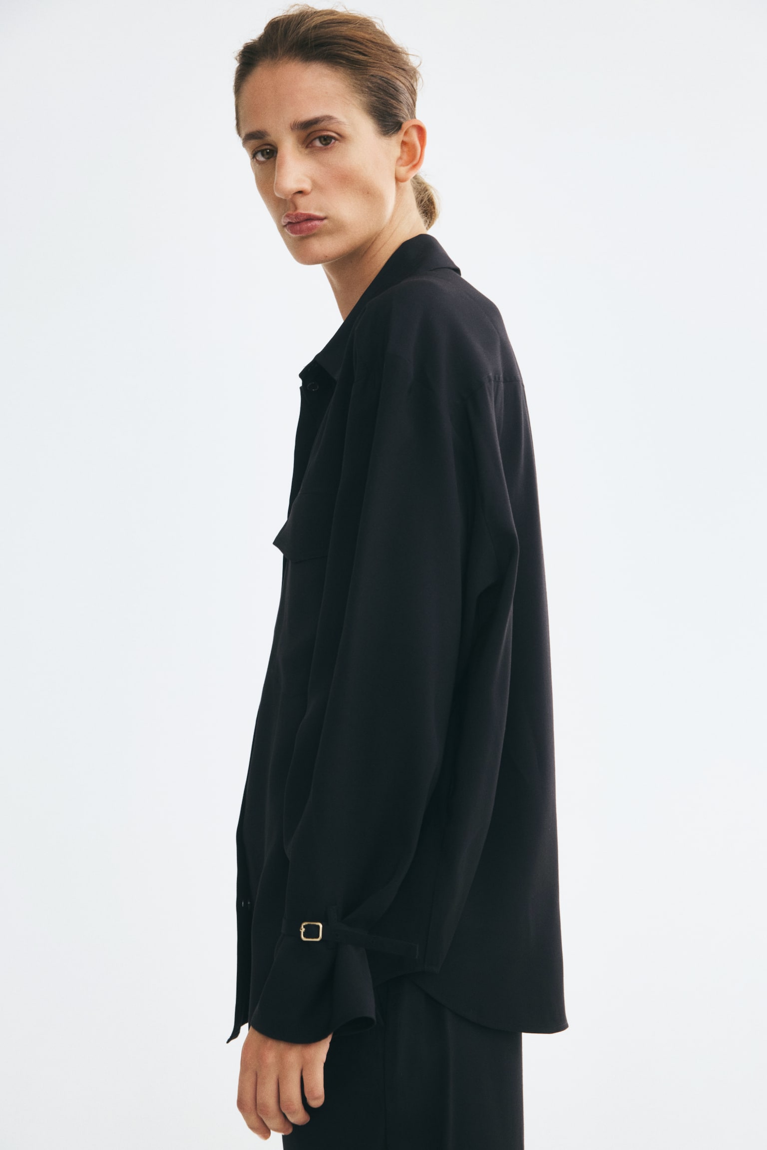 Женская рубашка H&M Oversized Shirt, цвет: Чёрный — фото 4