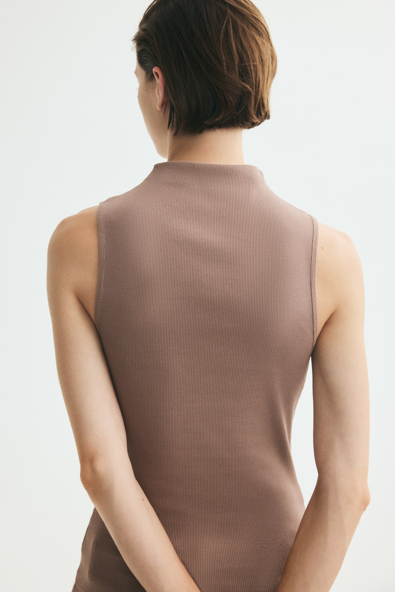 Женский топ H&M Silk-Blend Mock Turtleneck Top, цвет: Серо-коричневый — фото 4