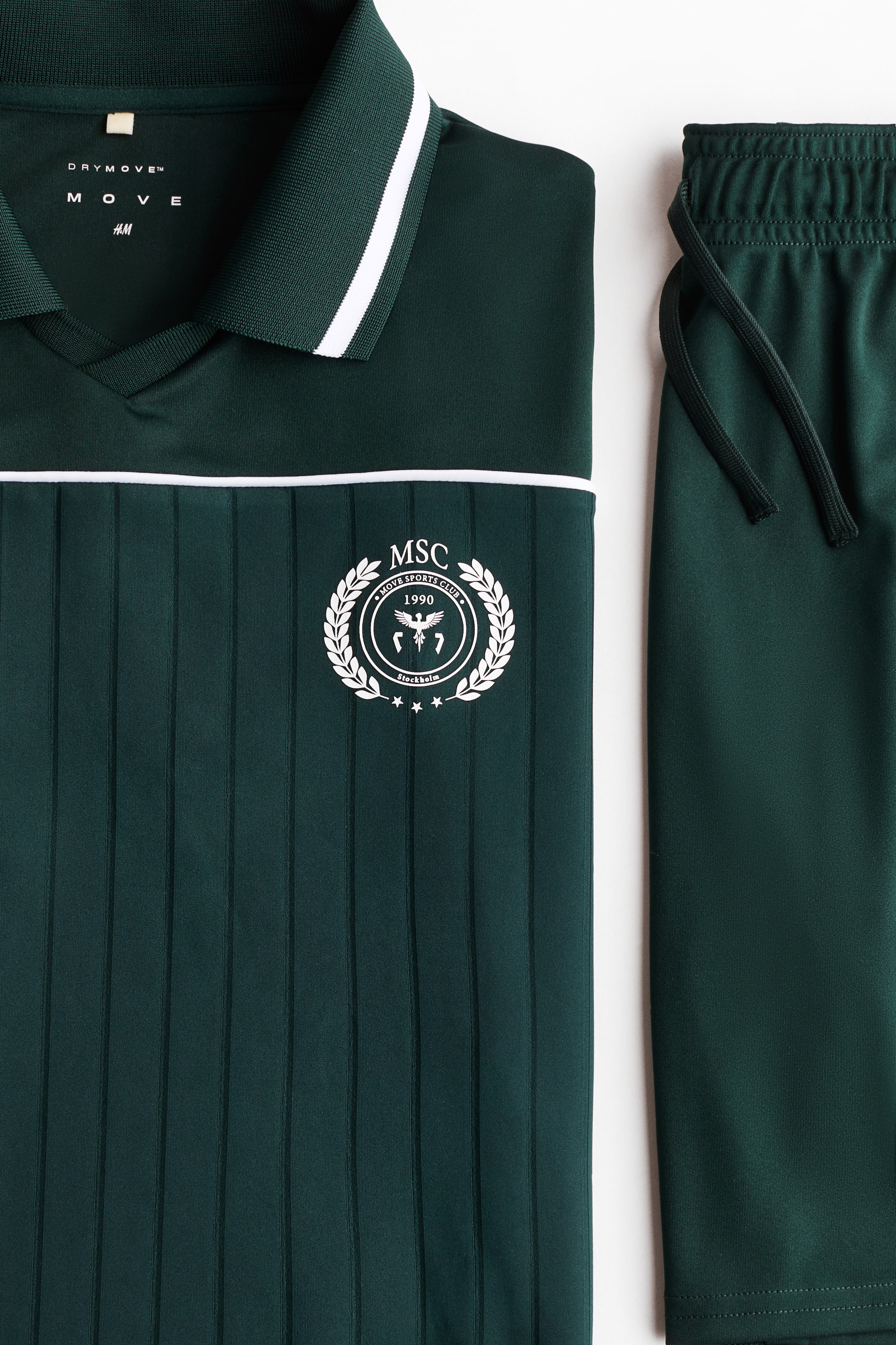 2-Piece Soccer Set with DryMove™