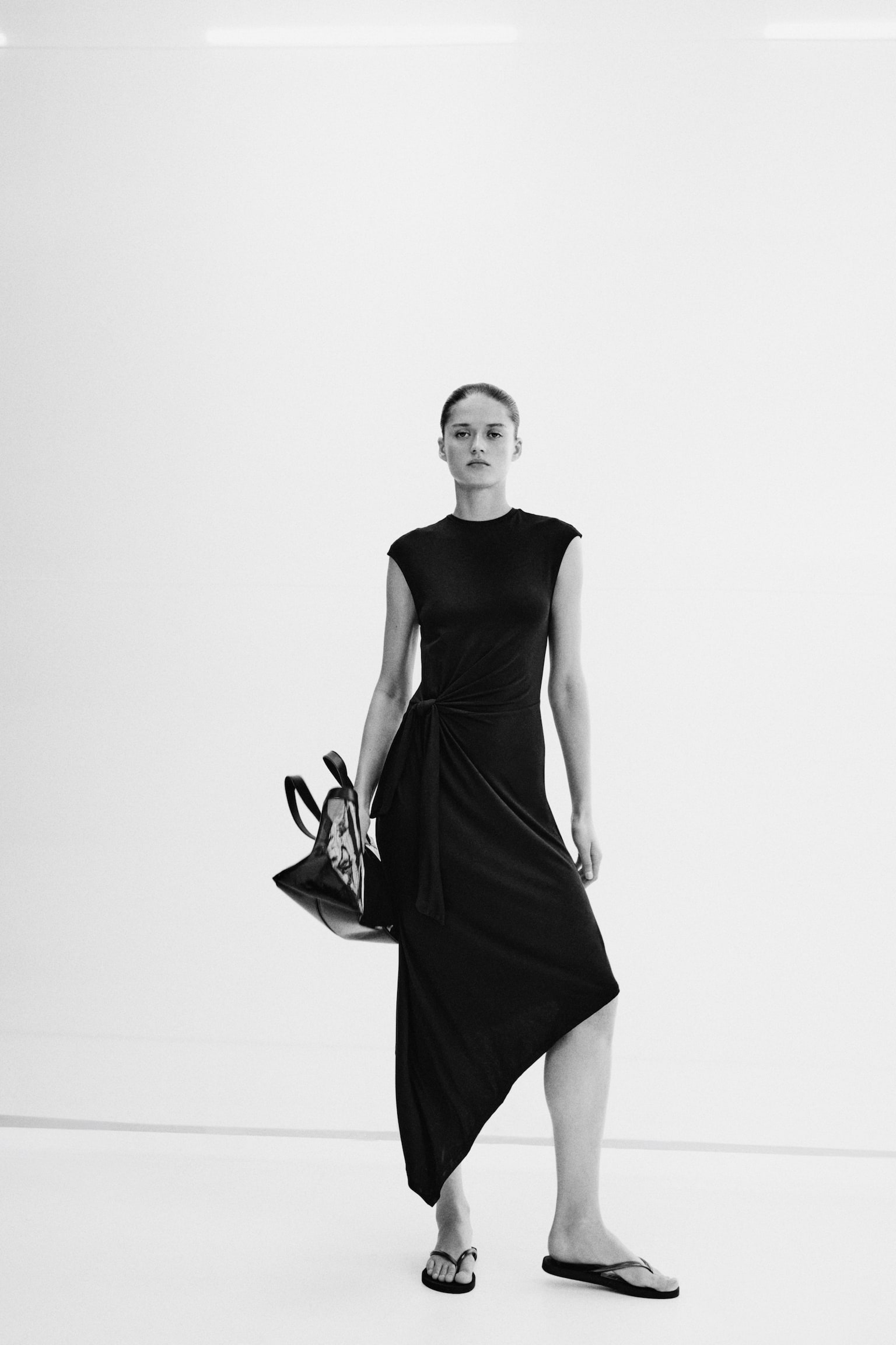 Женское платье H&M Asymmetric Tie-Detail, цвет: Тёмный сливовый фиолетовый — фото 4