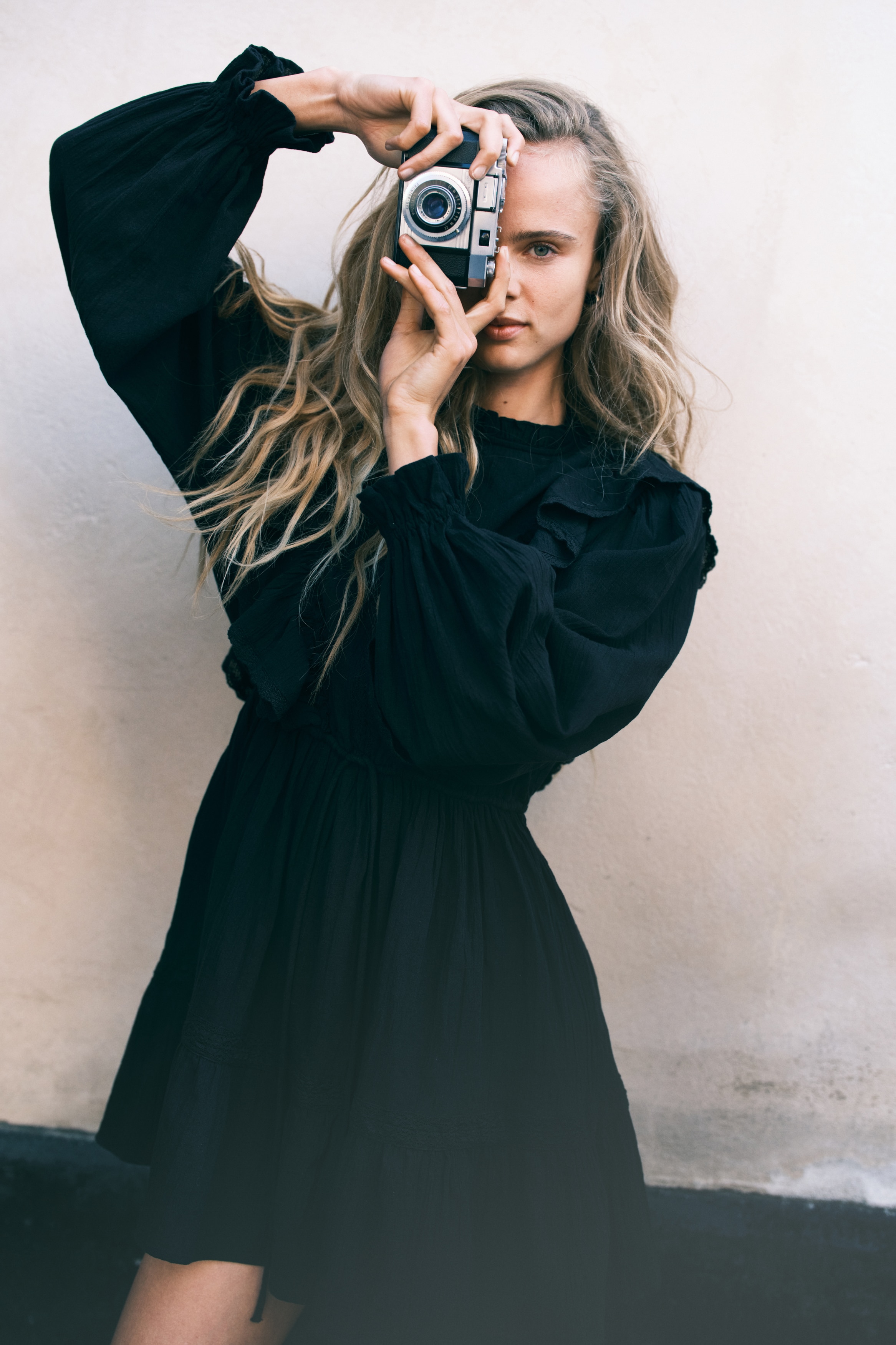 H & M - リネンブレンドワンピース - ブラック