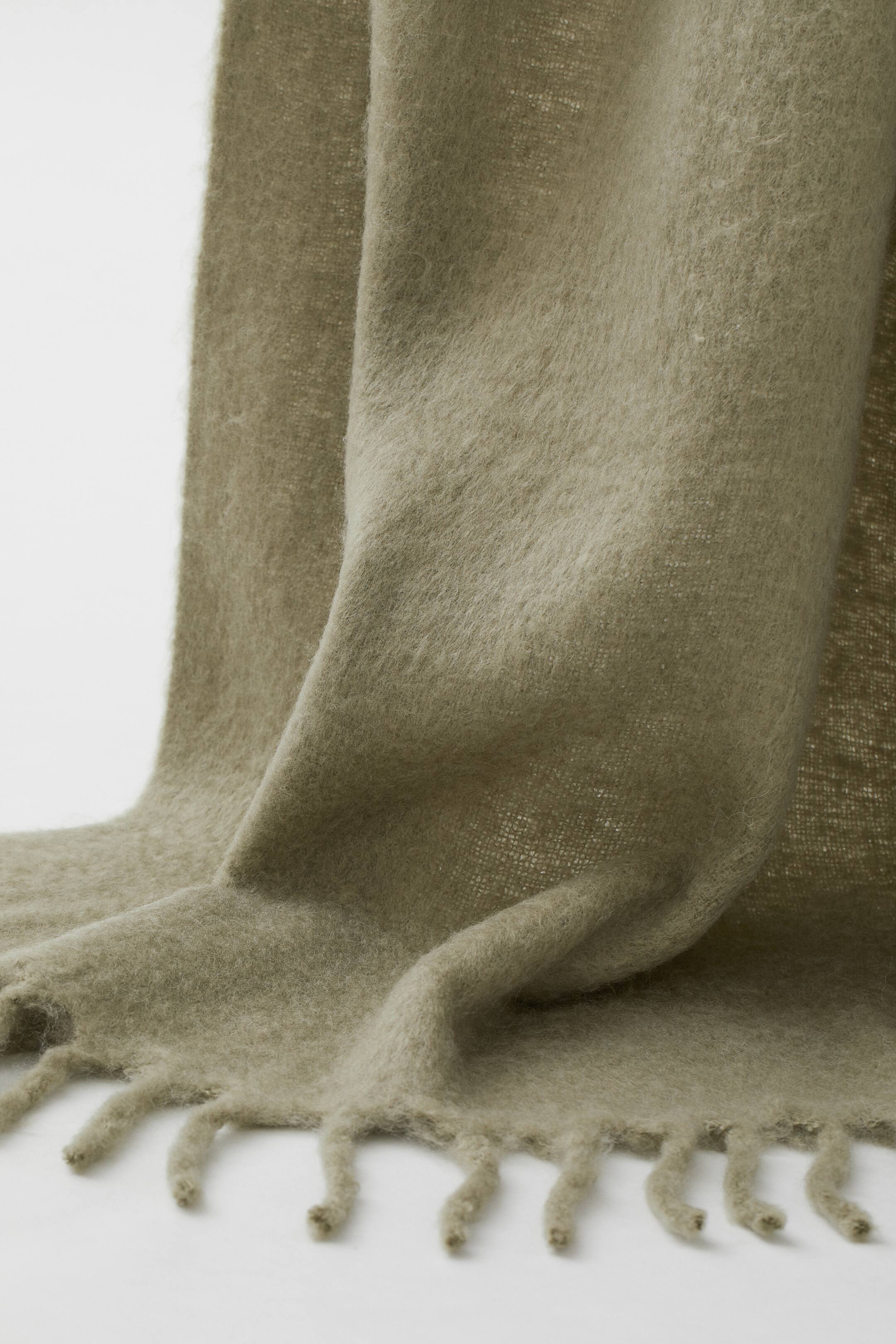 Soft woolblend blanket Pistachio green Home All H&M GB