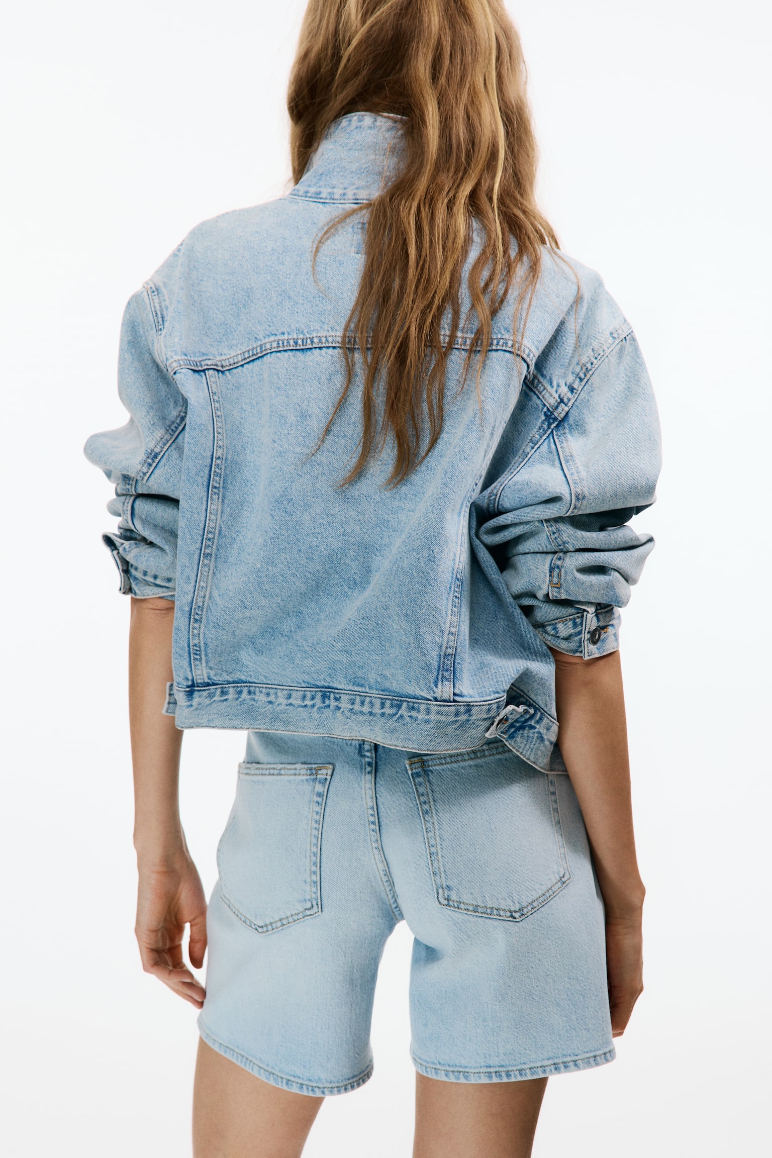 High-waisted denim shorts - 3