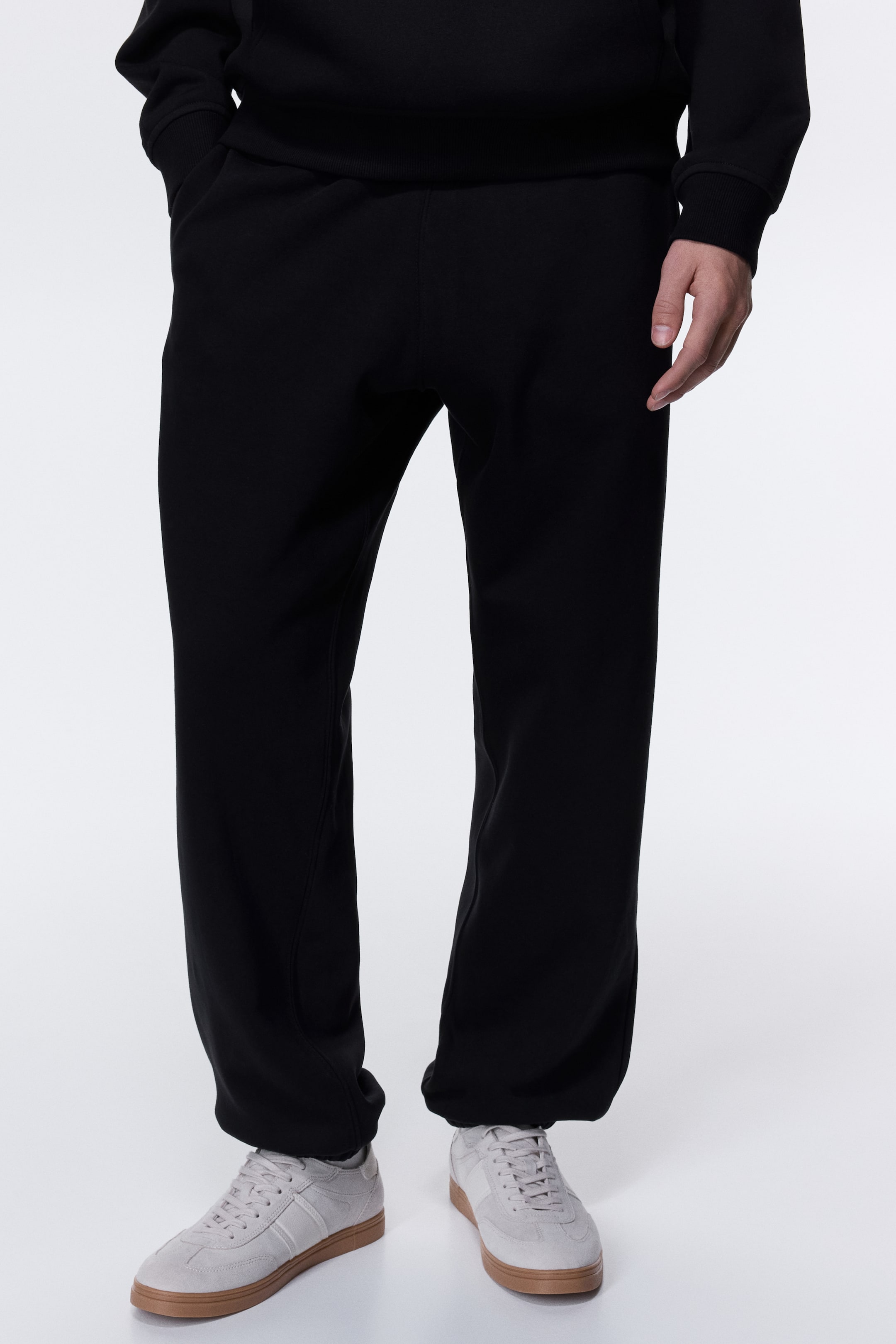 View larger image: Relaxed Fit Sweatpants - Black - Men | H&M US 2