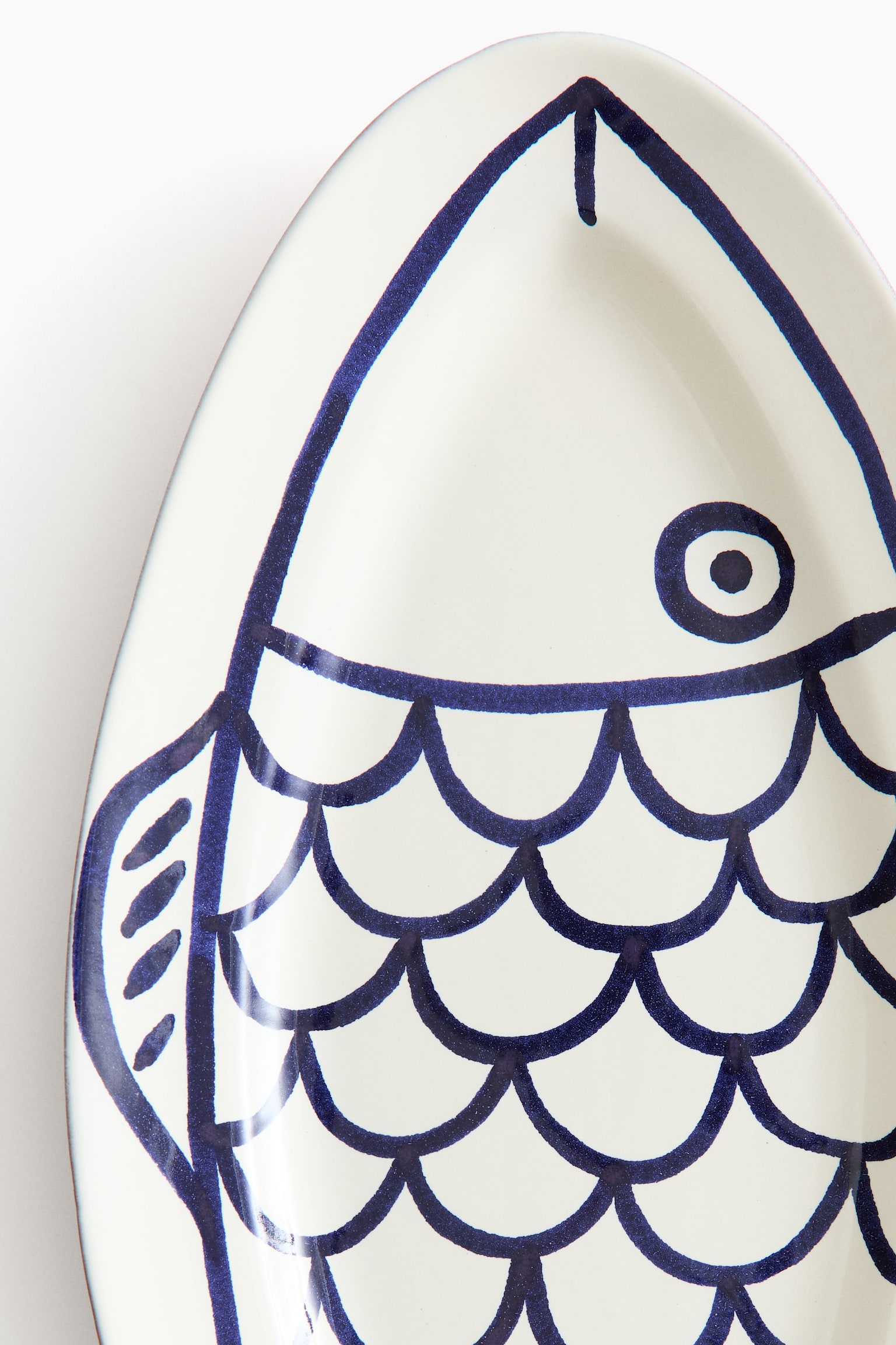 Hand-painted terracotta serving plate - White/Fish - 5