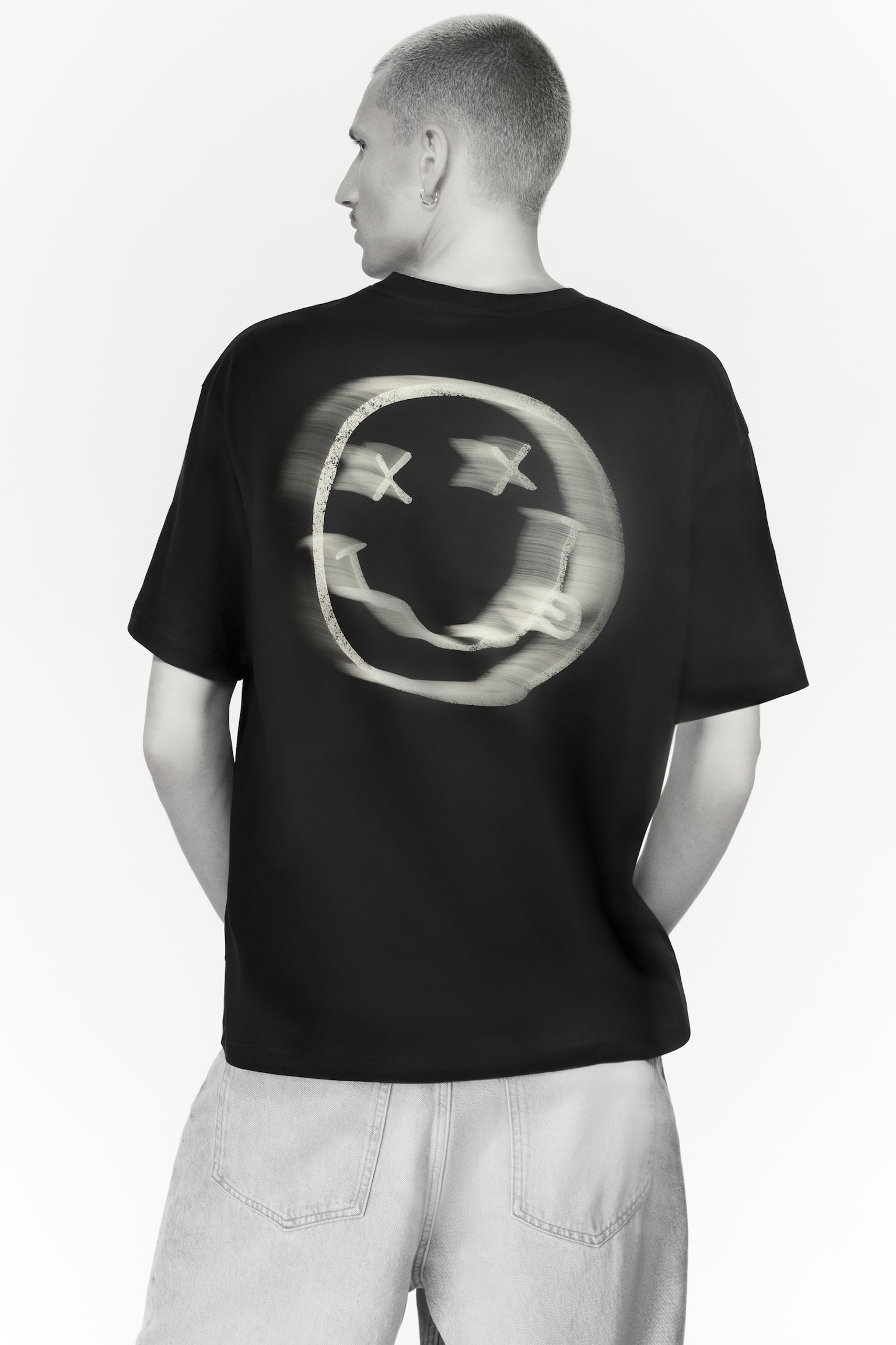 Loose Fit T-shirt - Black/Nirvana/Black/Pink Floyd/White/NASCAR/White/Snoopy/White/Honda/Dark green/Snoopy/White/Claude Monet/White/Pulp Fiction/White/Reservoir Dogs/White/Keith Haring - 4