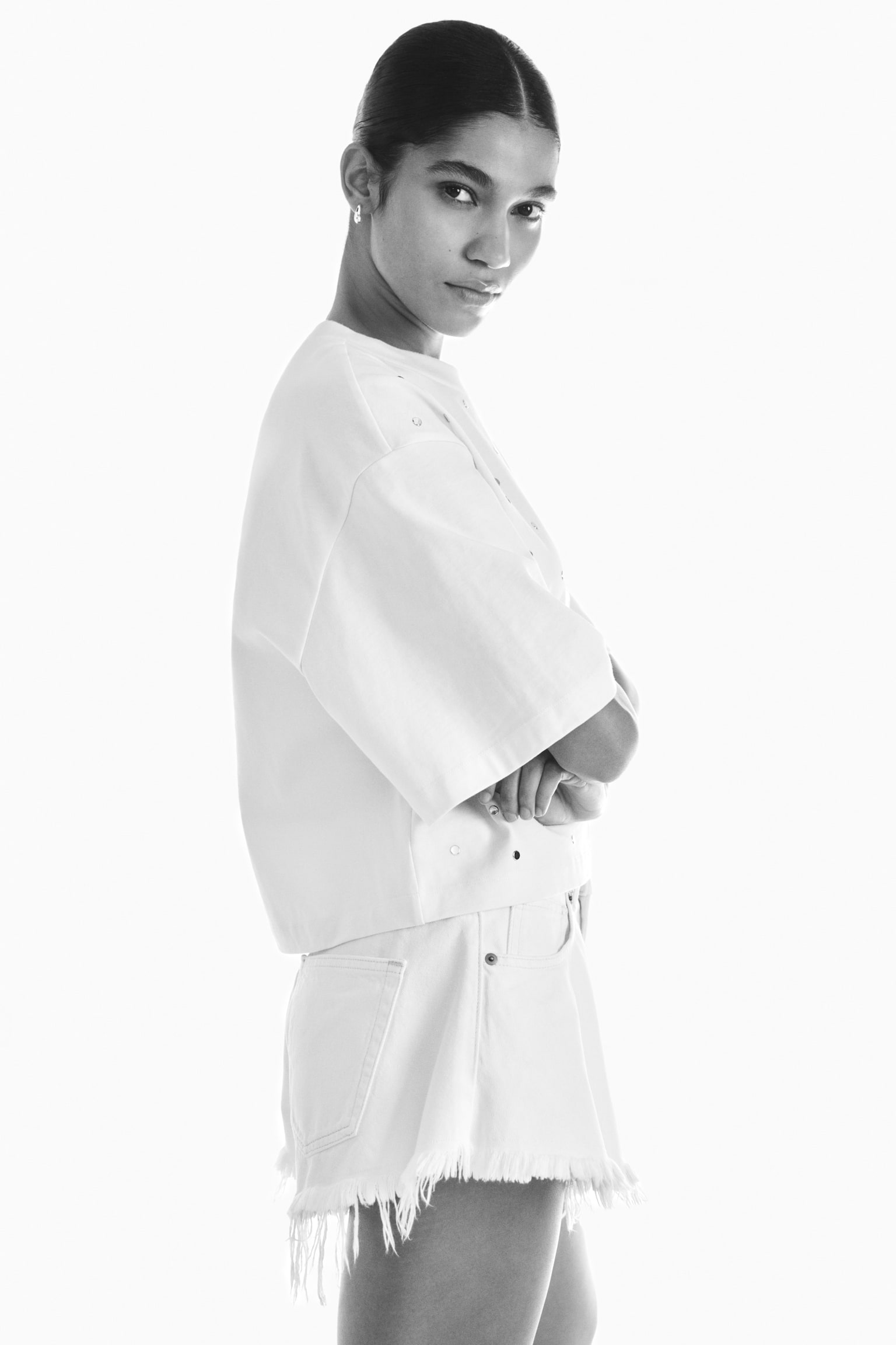 Design Detail Tee - Cream/Brown/Black - 5