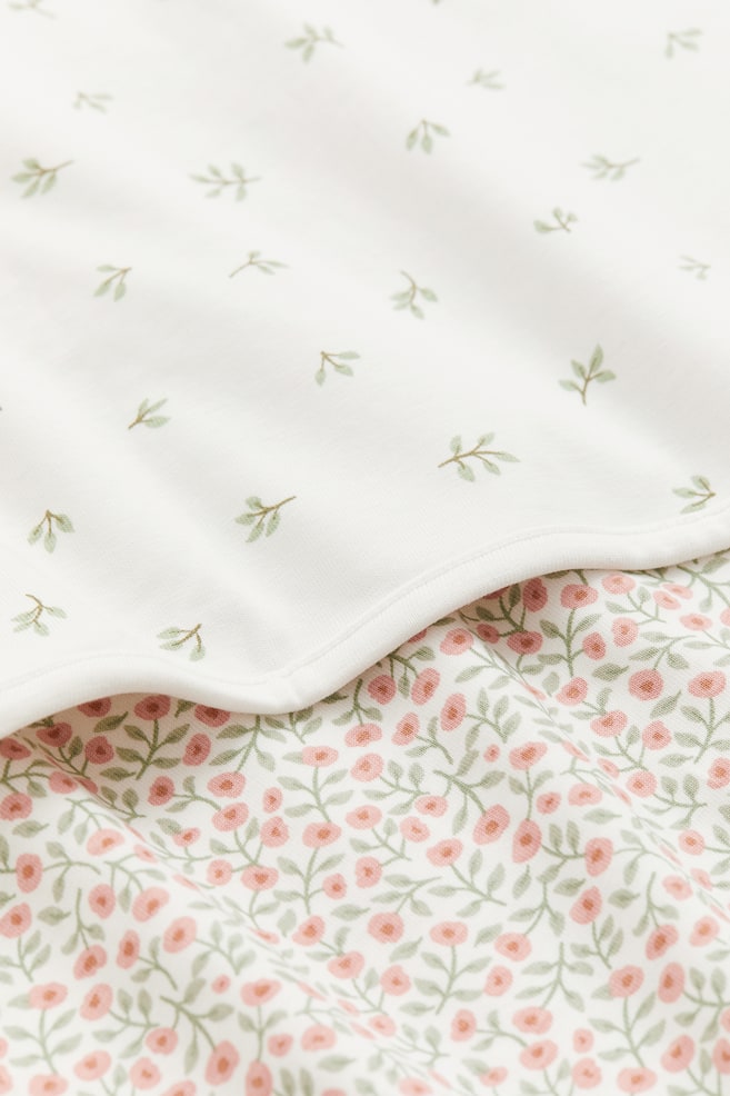 Copertina baby in jersey - Bianco/fiori/Beige chiaro/leopardato/Bianco/arcobaleni/Beige chiaro/fiori - 3