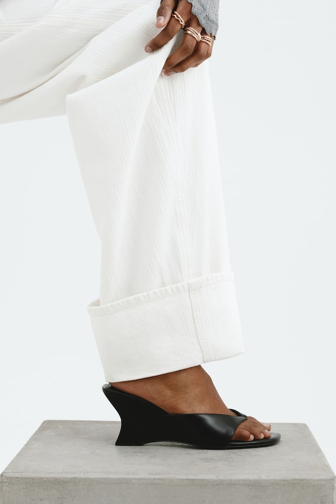 Sandalias de tacón puente - Negro - 3