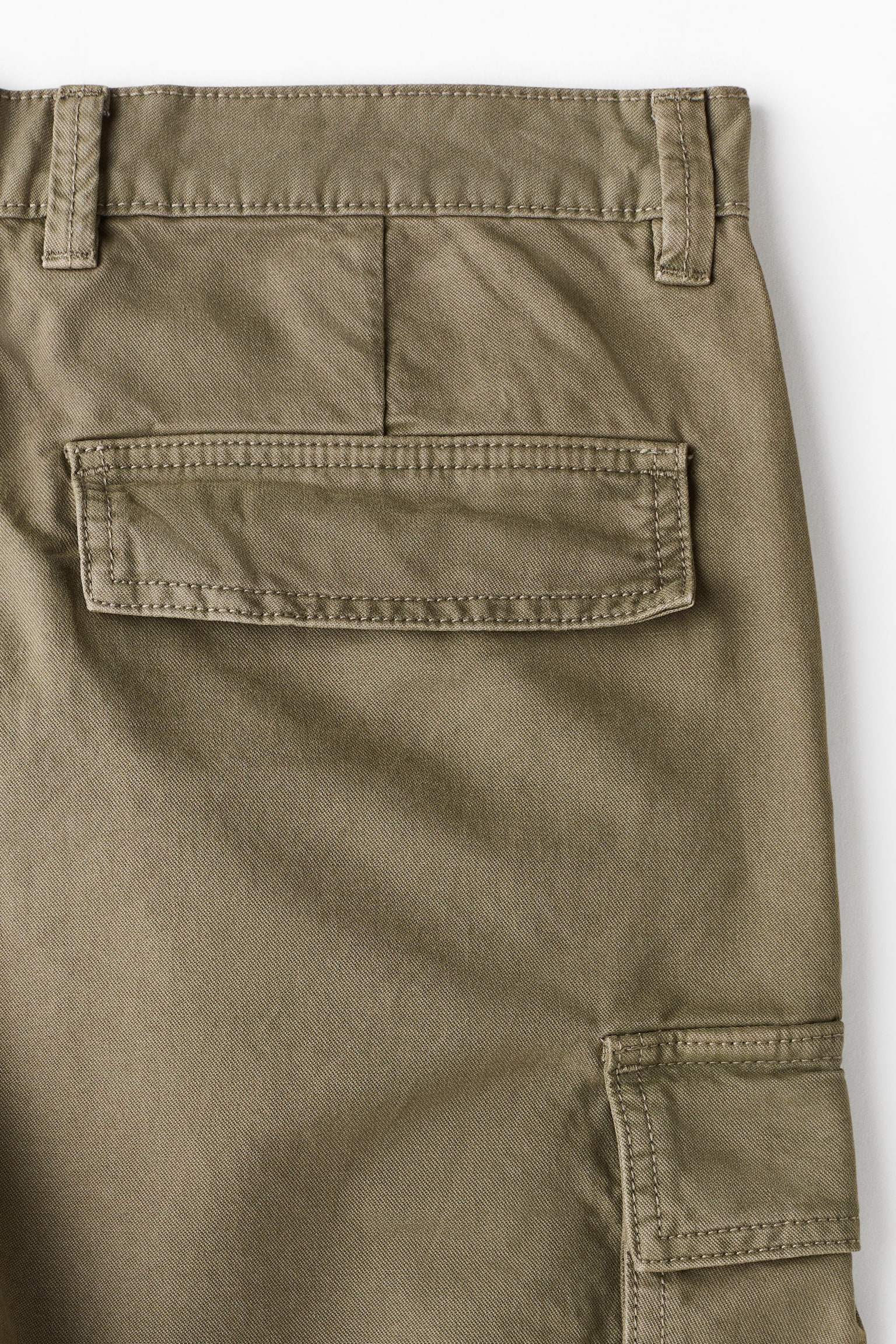 Relaxed Fit Cargo shorts - 3