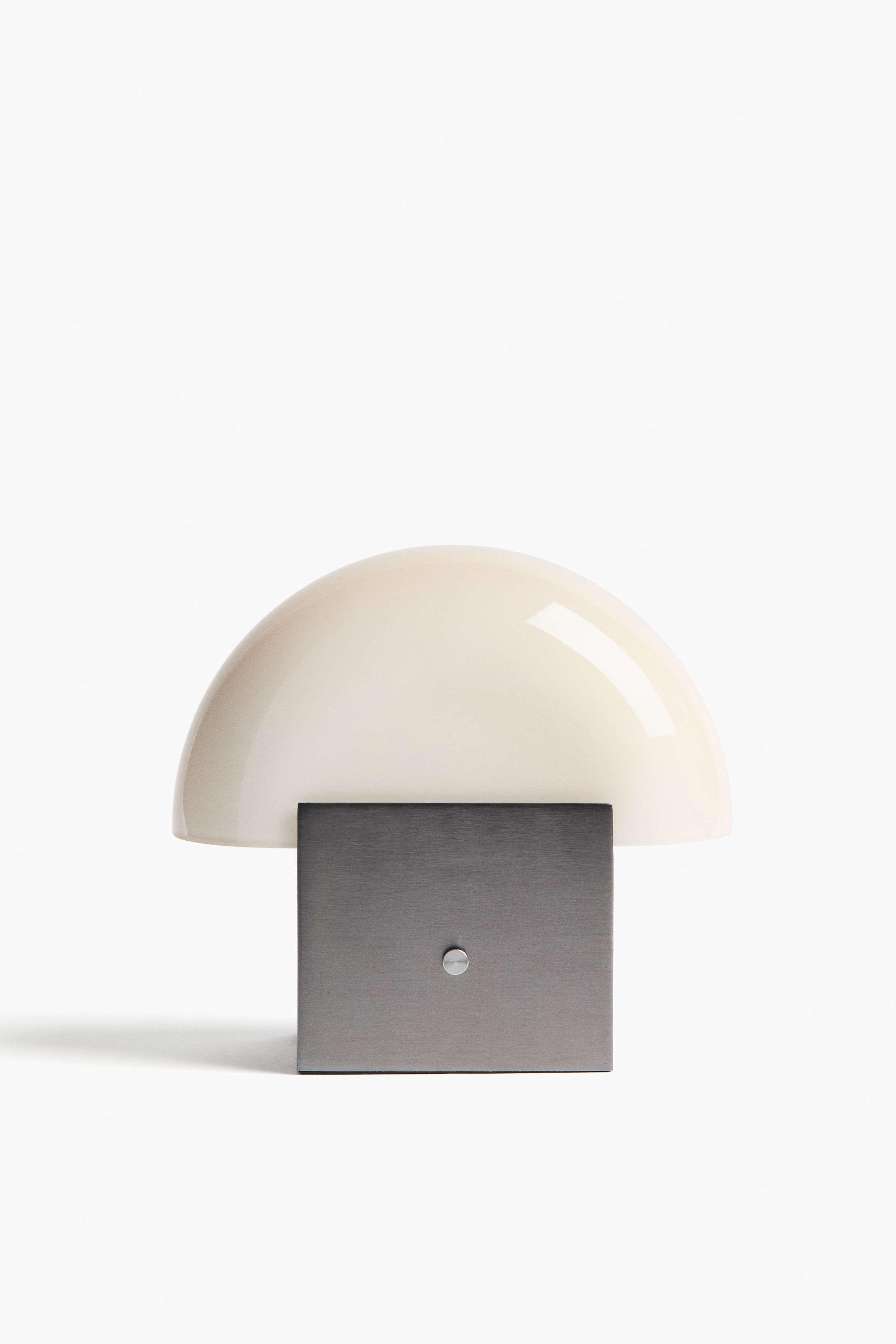 Rechargeable table lampModel
