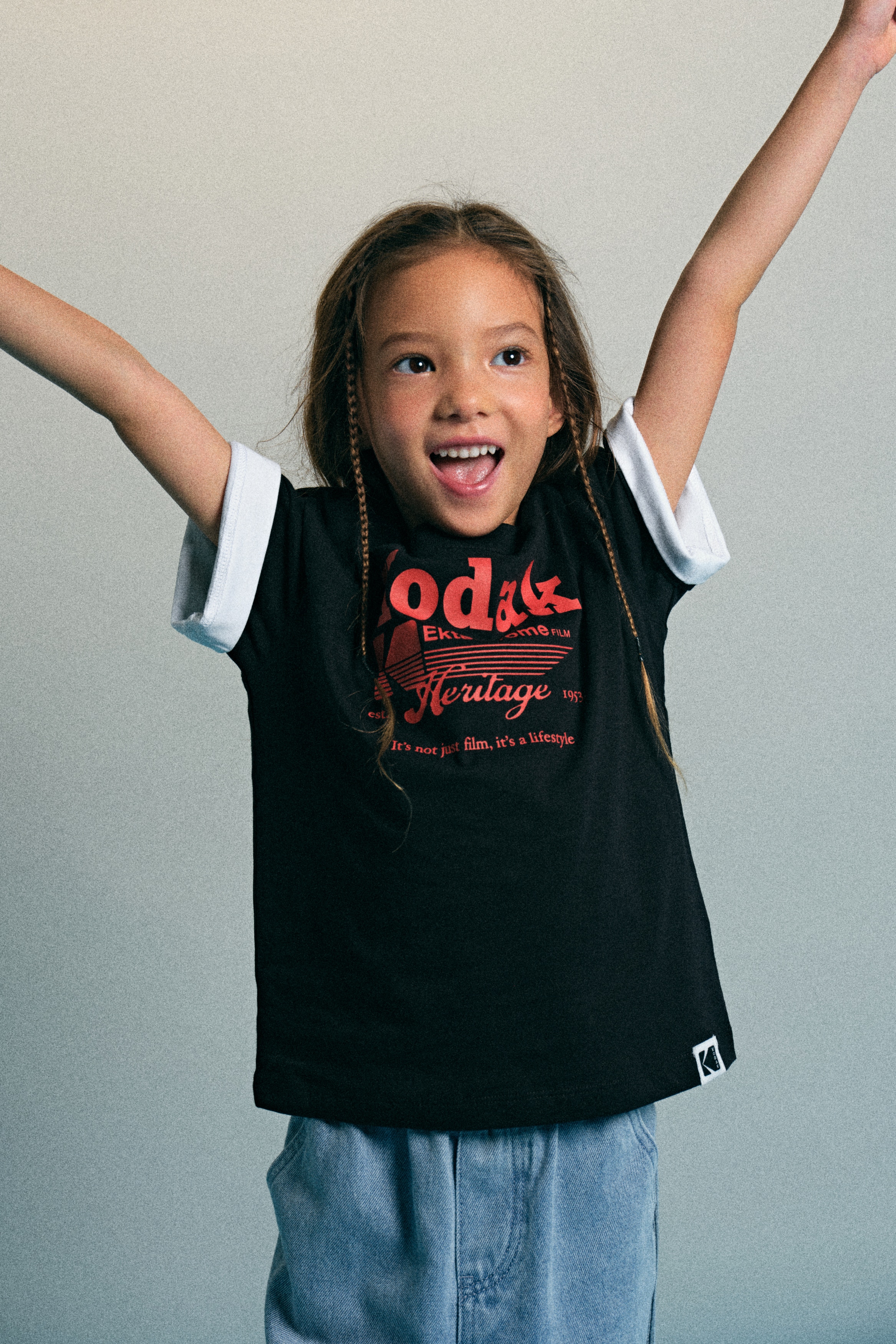 プリントデザイン コットンTシャツ - ブラック／Kodak - Kids | H&M JP