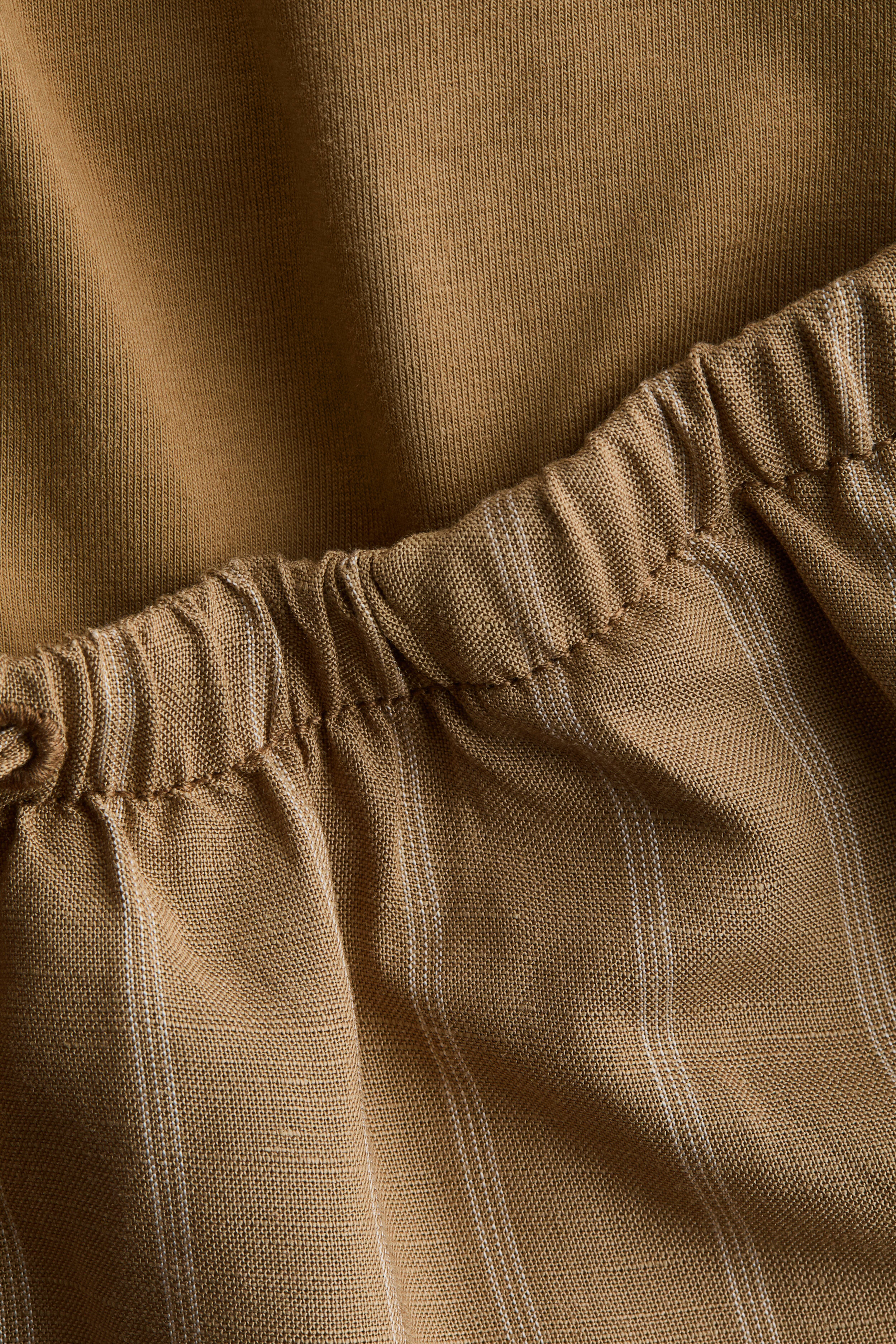 MAMA Linen-Blend Shorts