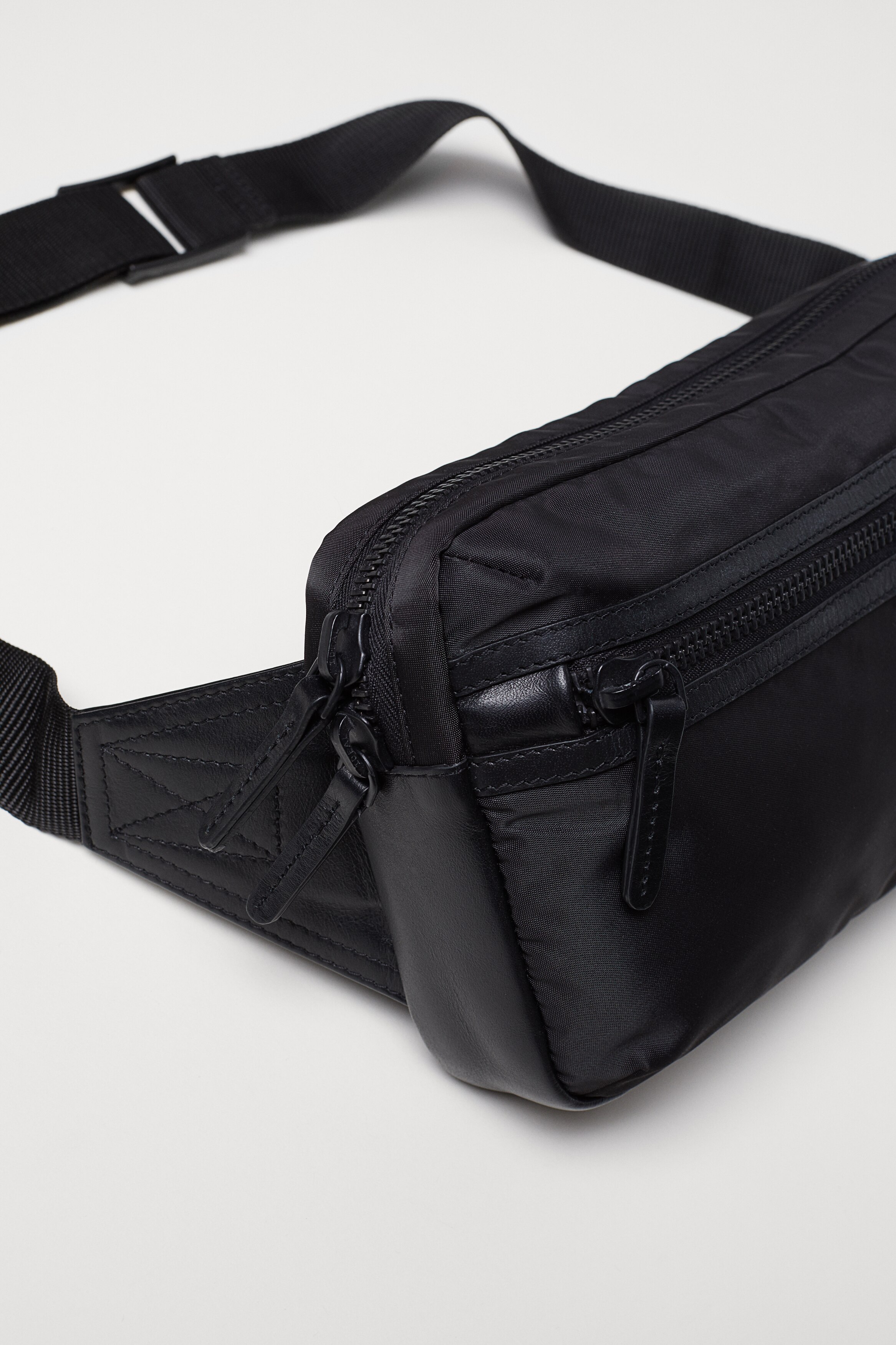 Waist bag - Black - Men | H&M