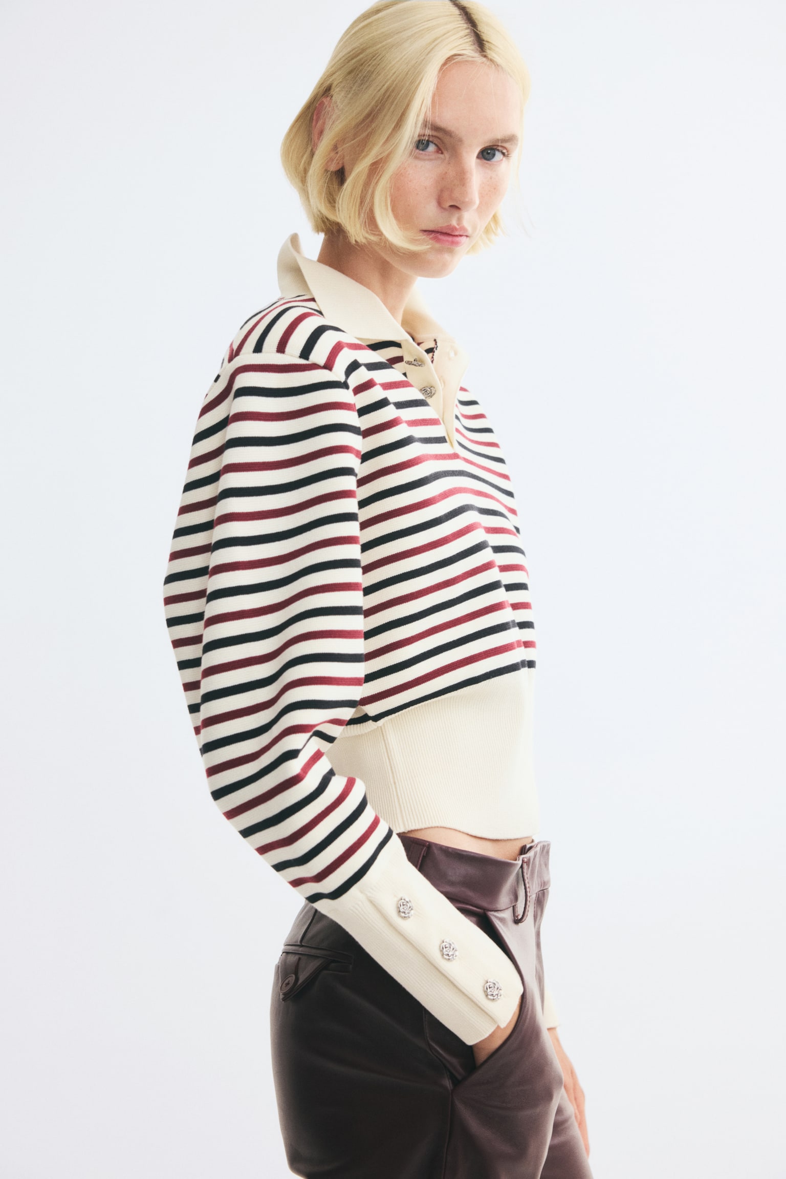 Женское поло H&M Fine-Knit Polo Shirt with Shoulder Pads, цвет: Кремовый / Полосатый — фото 5