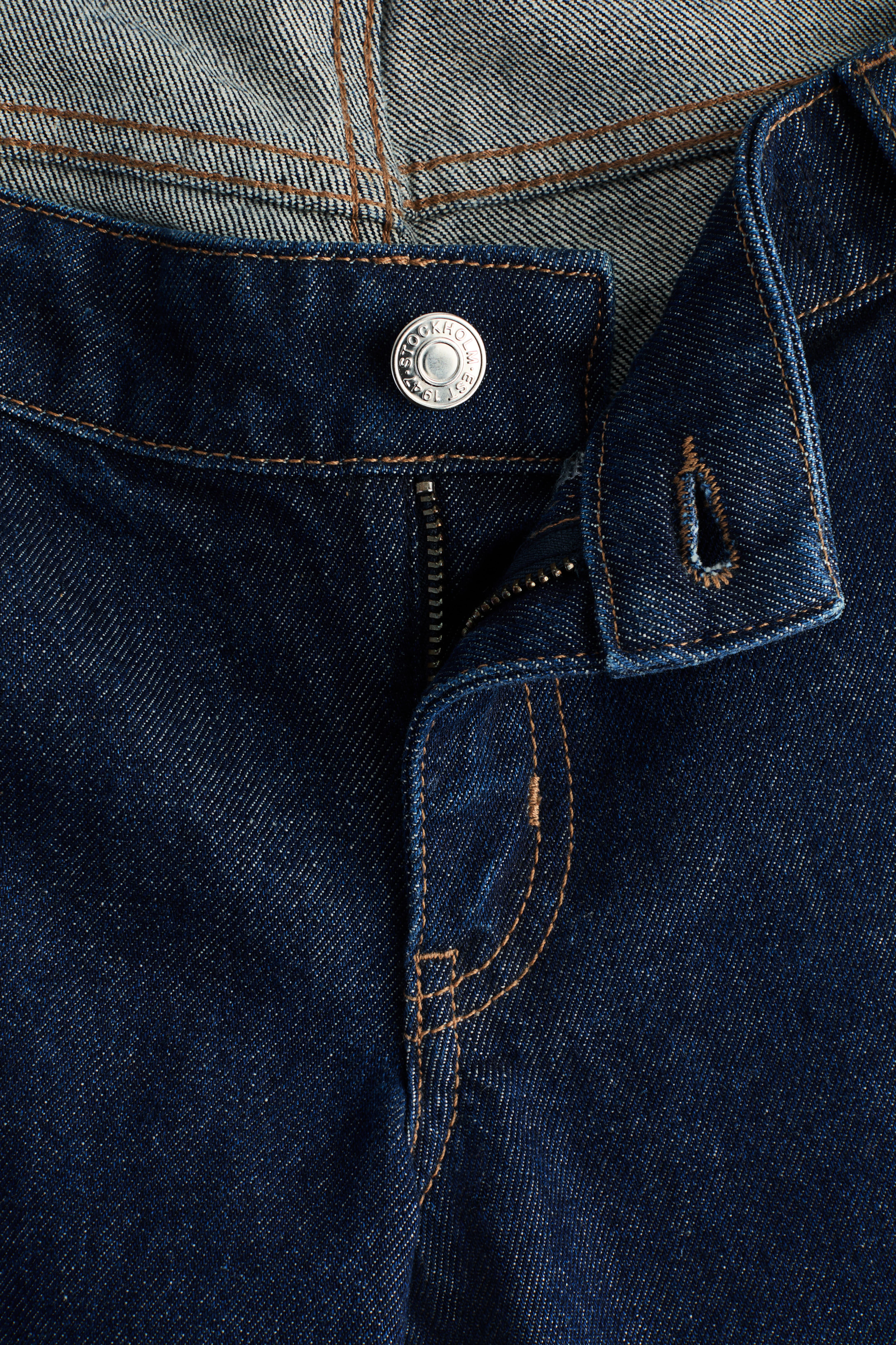 MAMA Straight Low-Waist Jeans