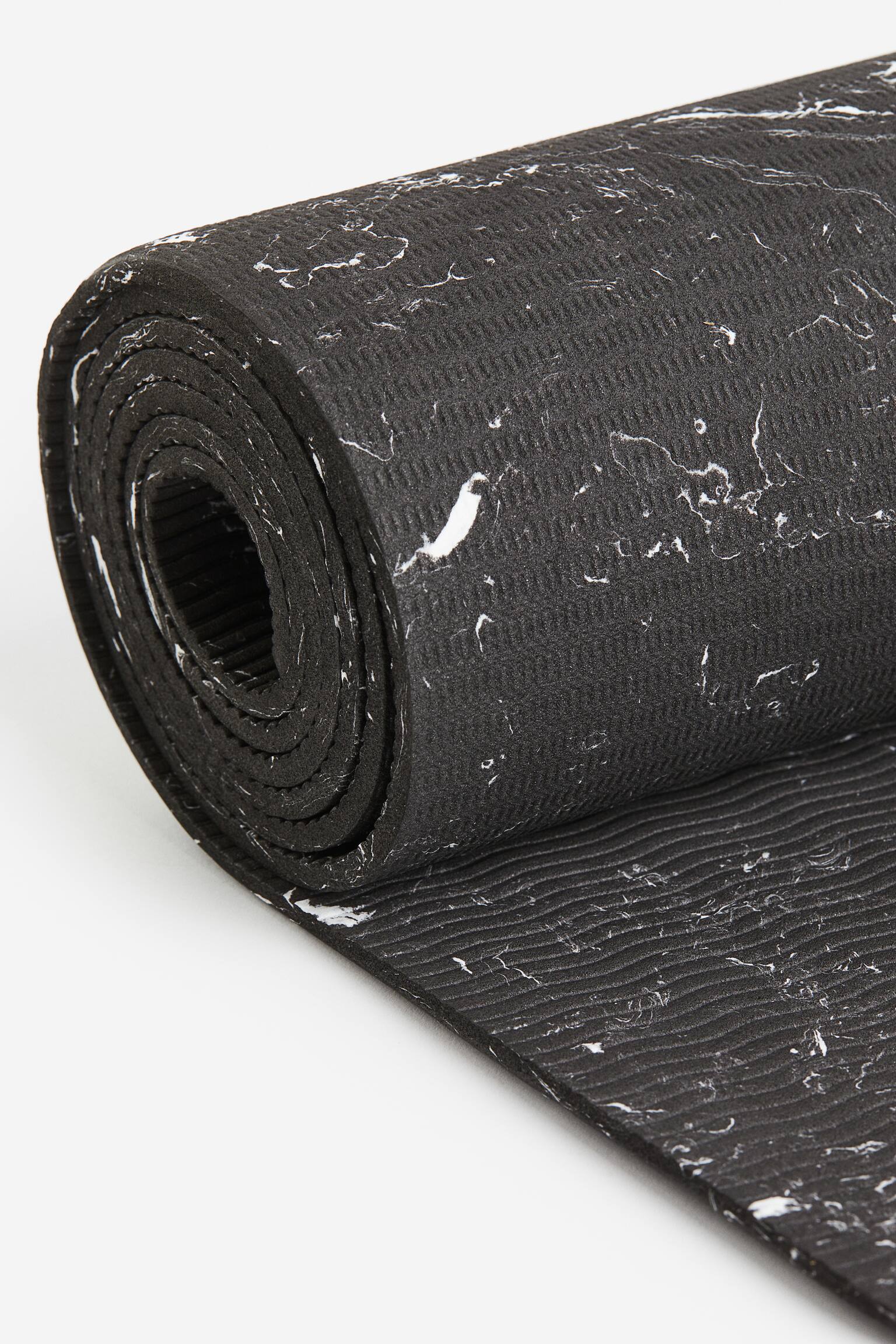 Yoga Mat - Black/Marble pattern - 2