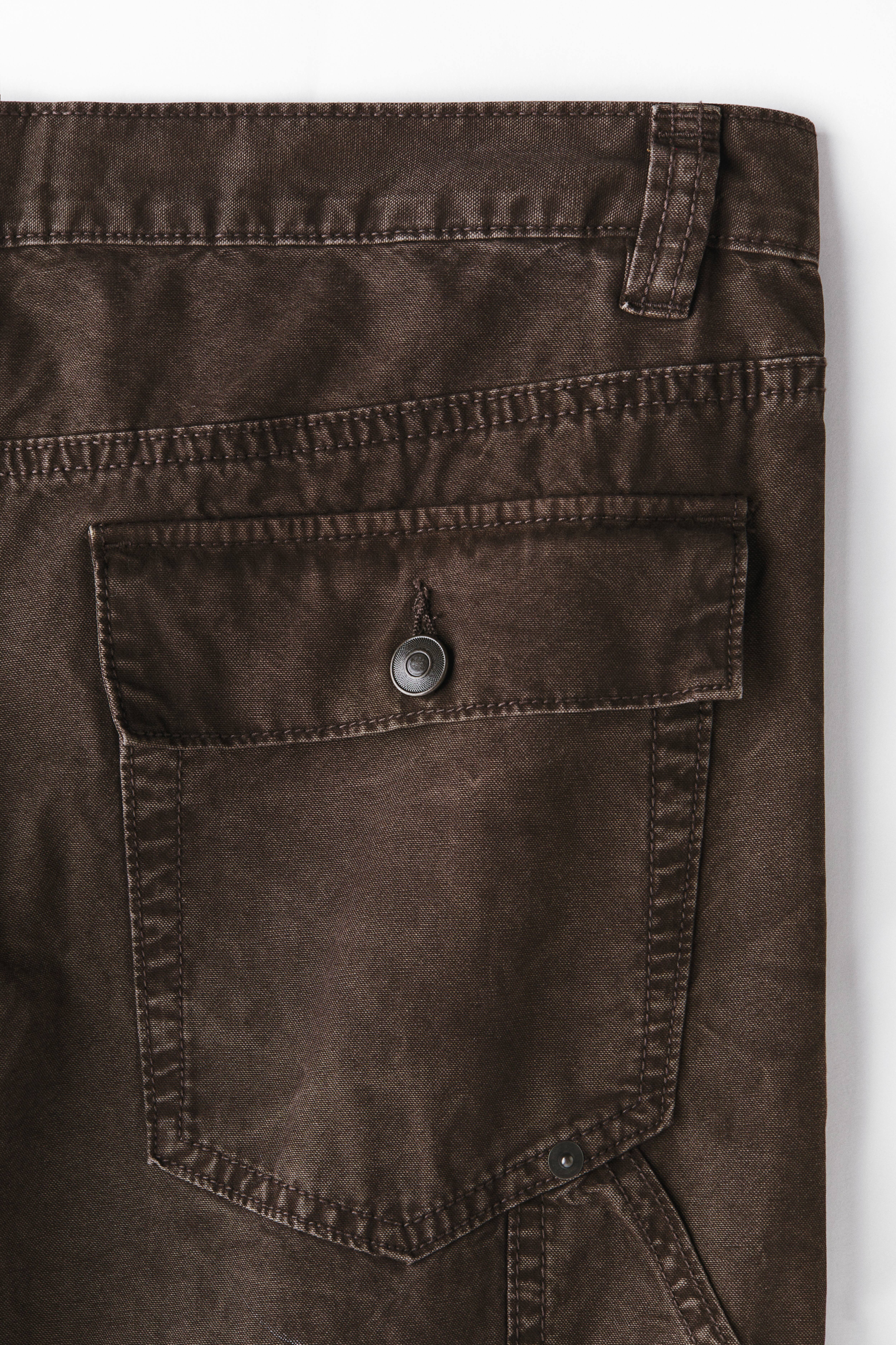 Loose-Fit Carpenter Pants