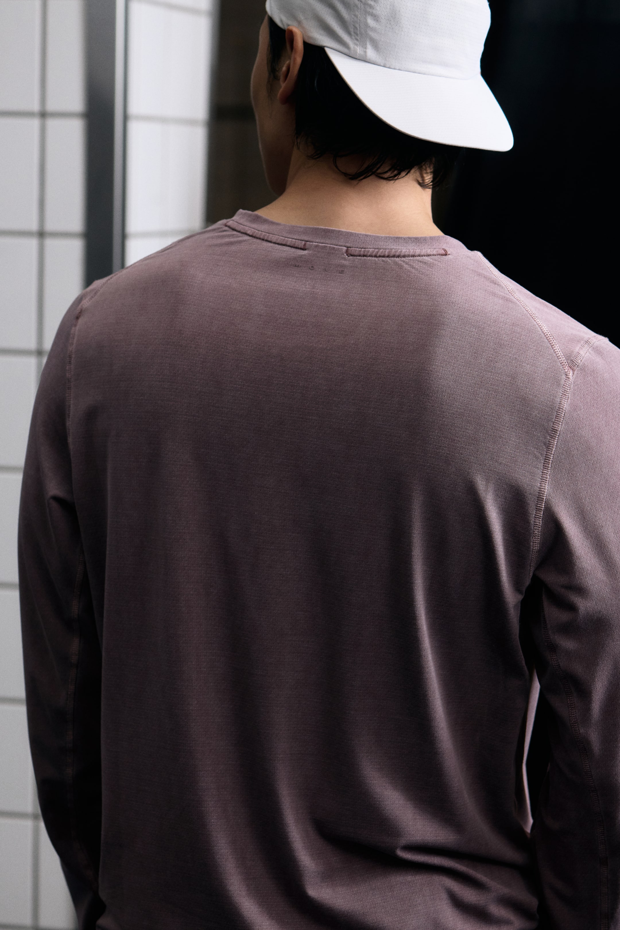 View larger image: Regular Fit Long-sleeve sports top with DryMove™ - Dusty purple - Men | H&M IN 4