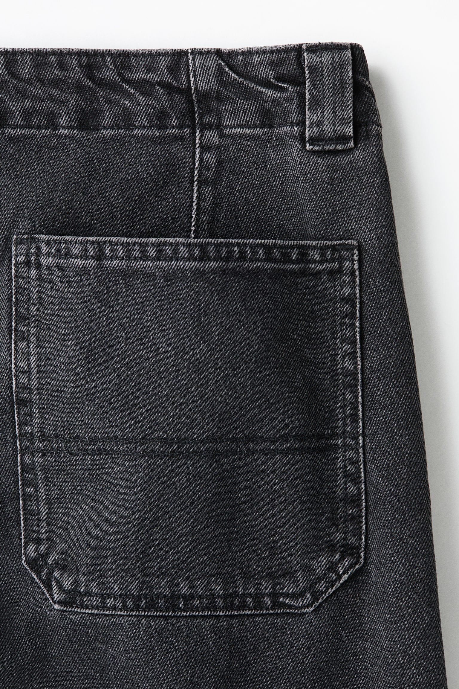 Loose-Fit Worker Jeans - 5