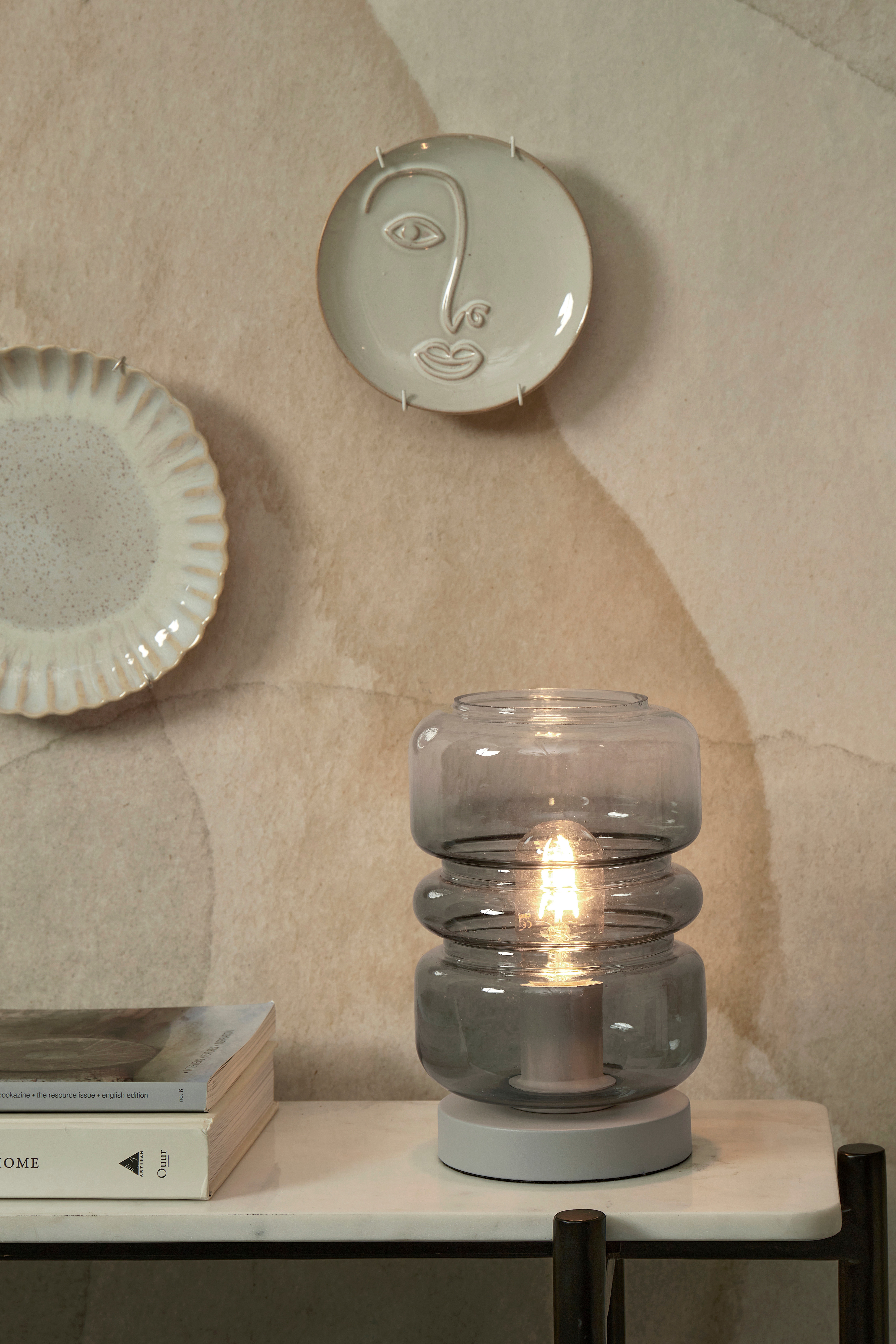 Verona Tischlampe - Hellgrau/Bernsteinbraun/Weiß