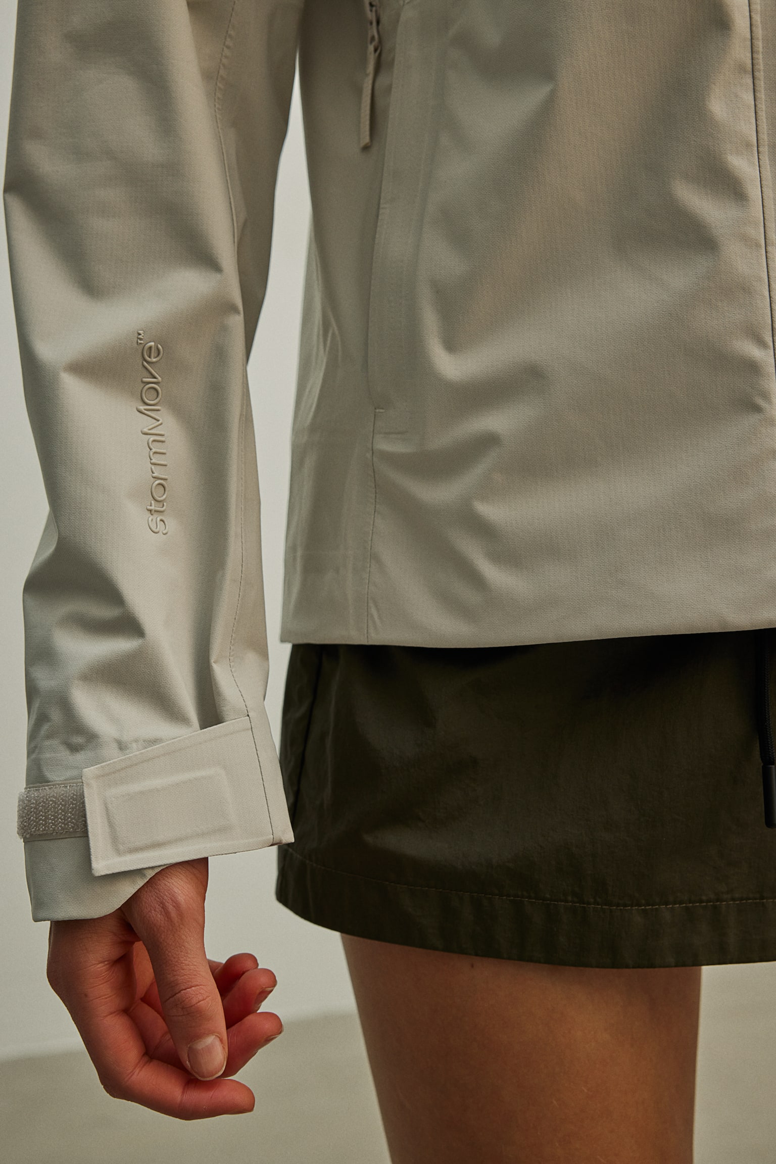 Lightweight 3-layer Shell Jacket In StormMove™ - Light beige/Black - 7