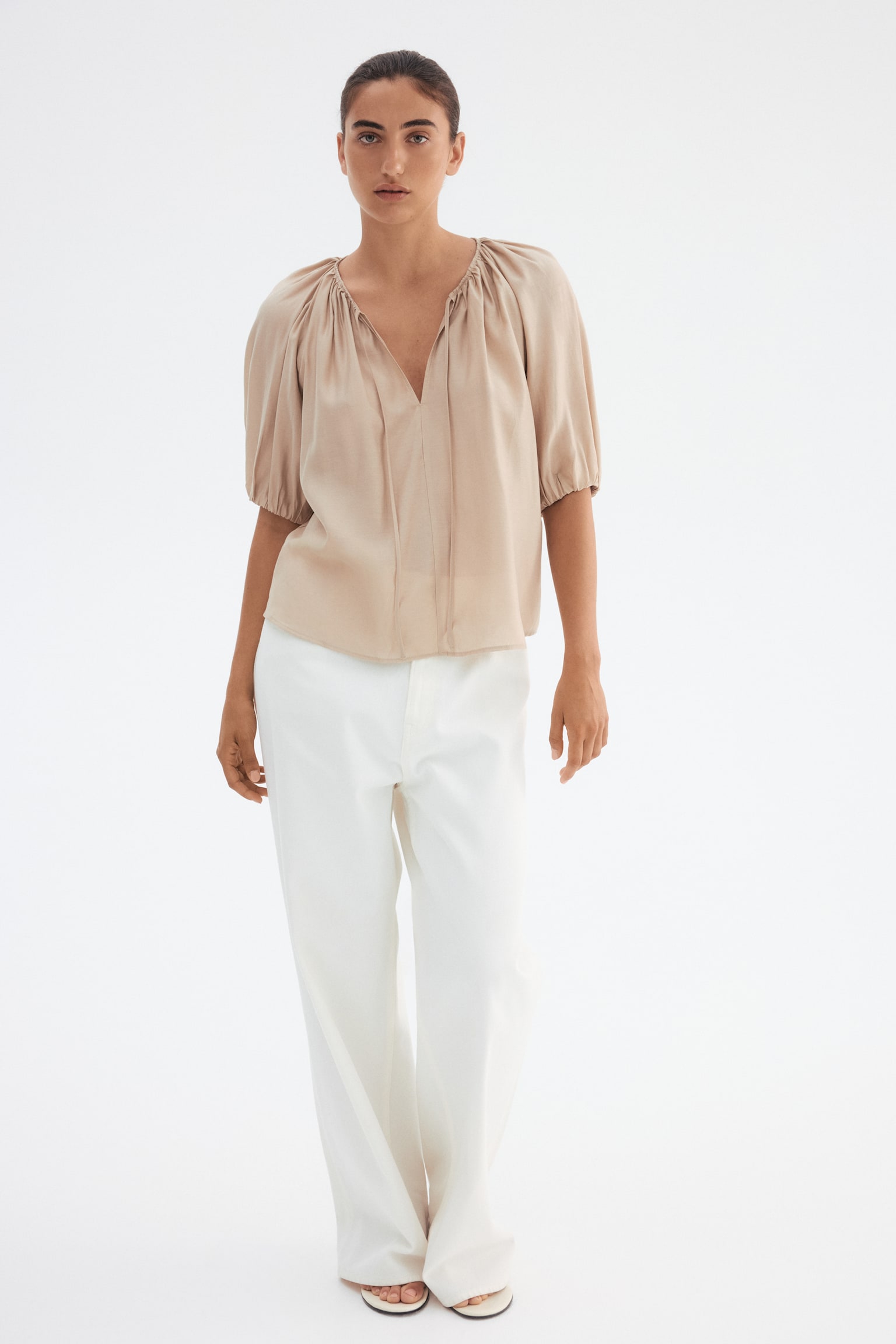 Balloon-sleeved blouse - Beige/Light beige/Zebra print/Dark khaki green/Pink/Patterned - 3