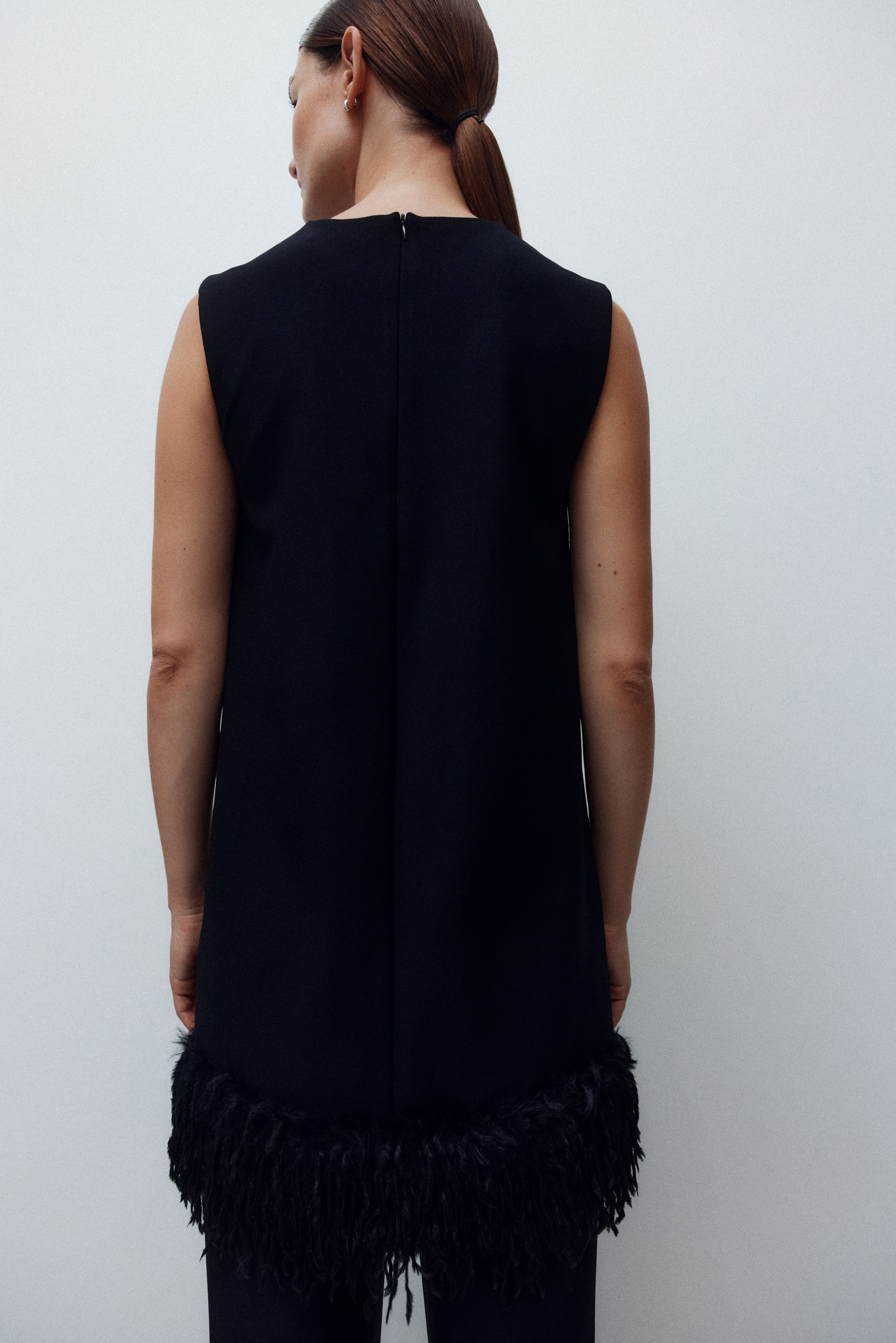 Ver imagem maior: MAMA Fringe-hem mini dress - Preto - SENHORA | H&M PT 4