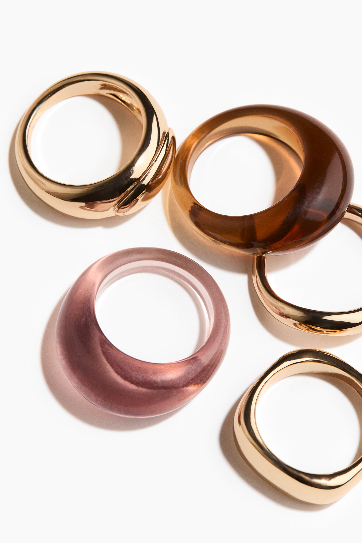 Женские украшения H&M 5-Pack Rings, цвет: Золотой / Светлый розовый — фото 2