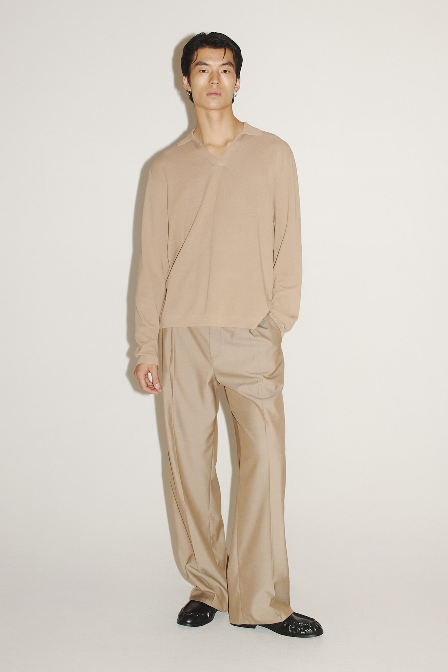 Мужское поло H&M Cooling Regular-Fit Knit Polo Shirt, цвет: Бежевый — фото 6