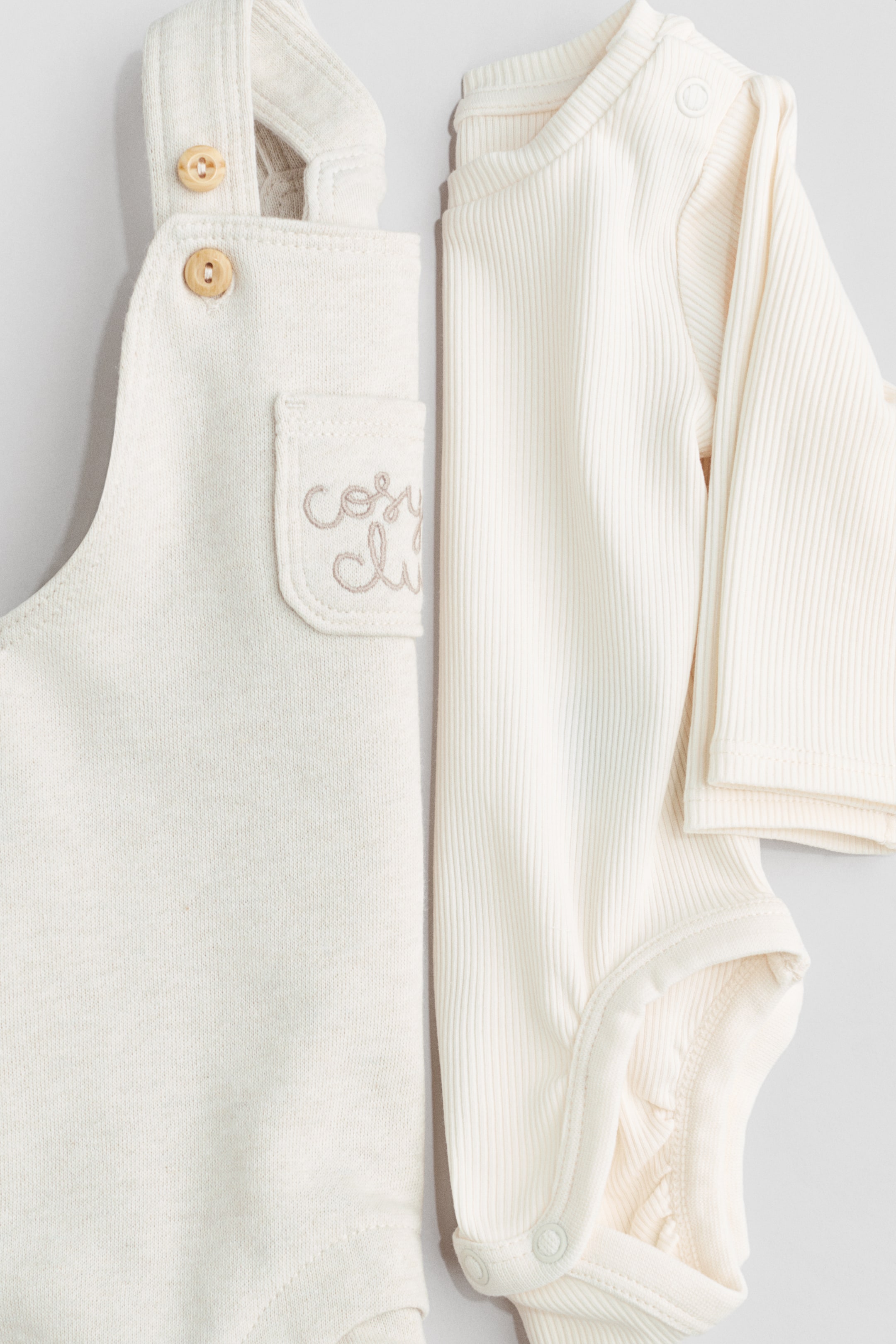 Ampliar la imagen: 2-piece cotton set - Crema/Cosy Club - Kids | H&M MX 3