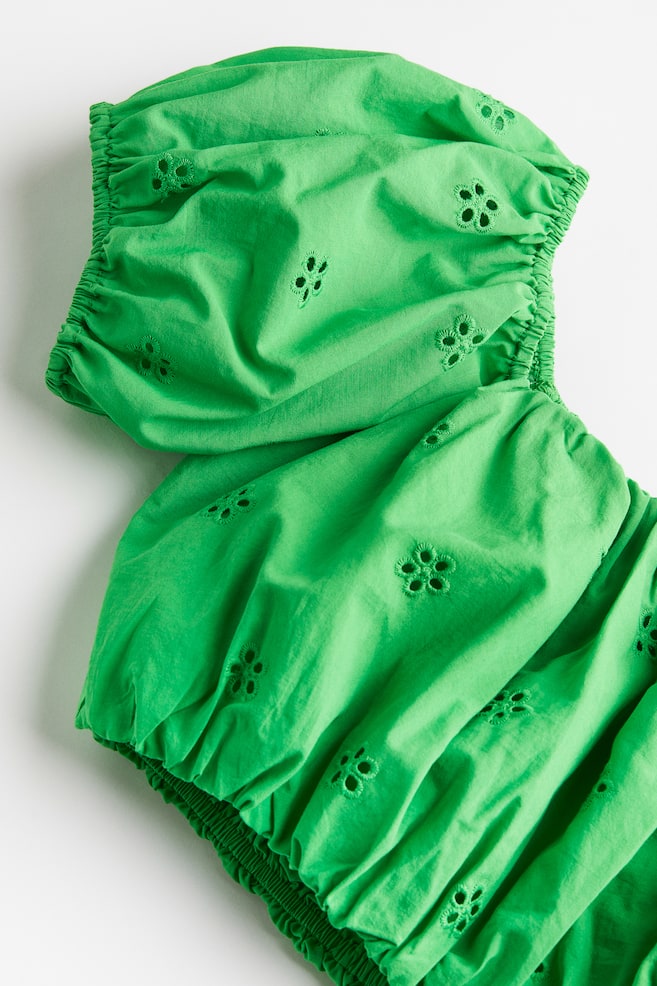 Top épaules nues avec broderie anglaise - Vert - 2