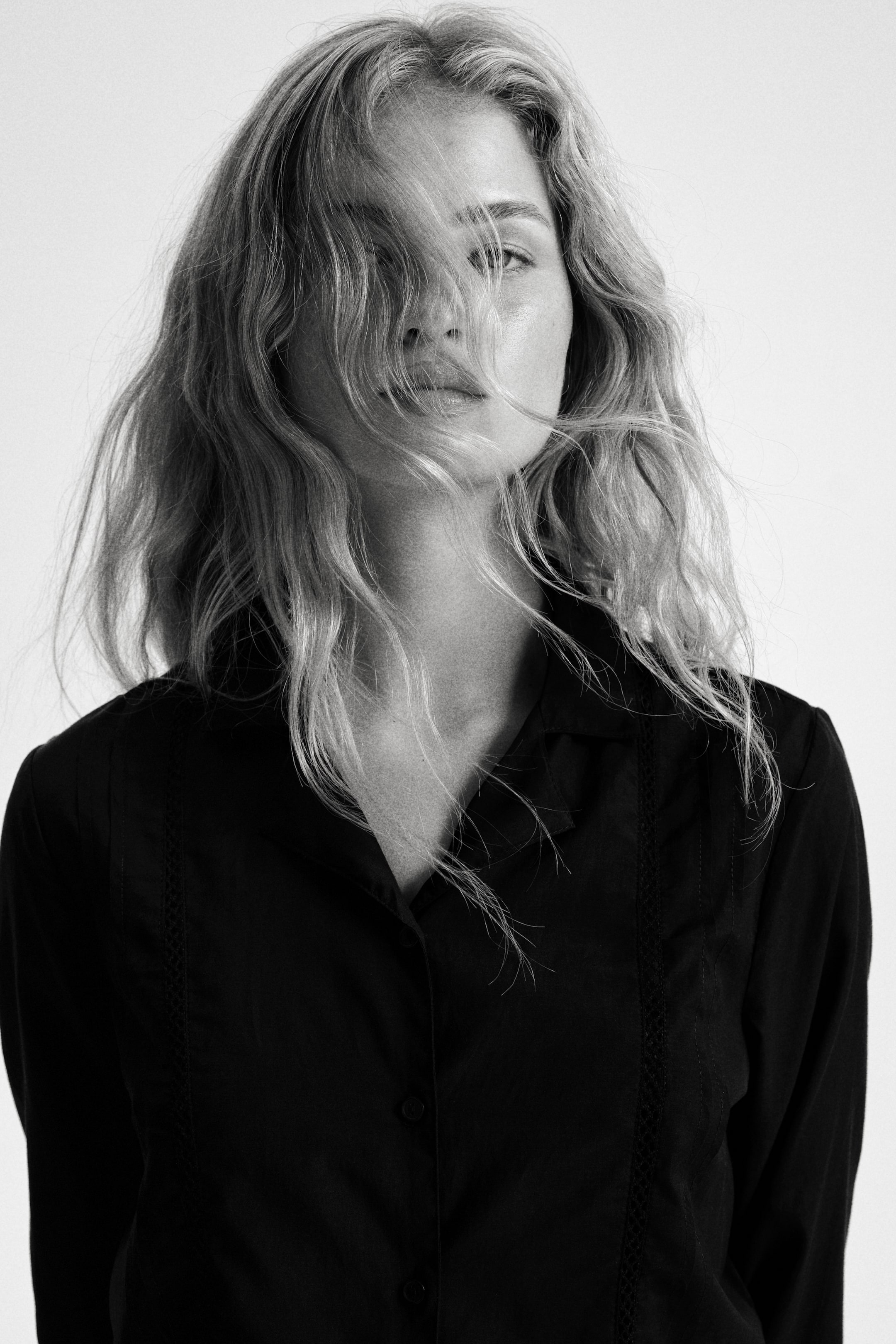 Προβολή μεγαλύτερης εικόνας: Πουκάμισο πιτζάμας με πιέτες νερβίρ - Μαύρο - Ladies | H&M GR 1