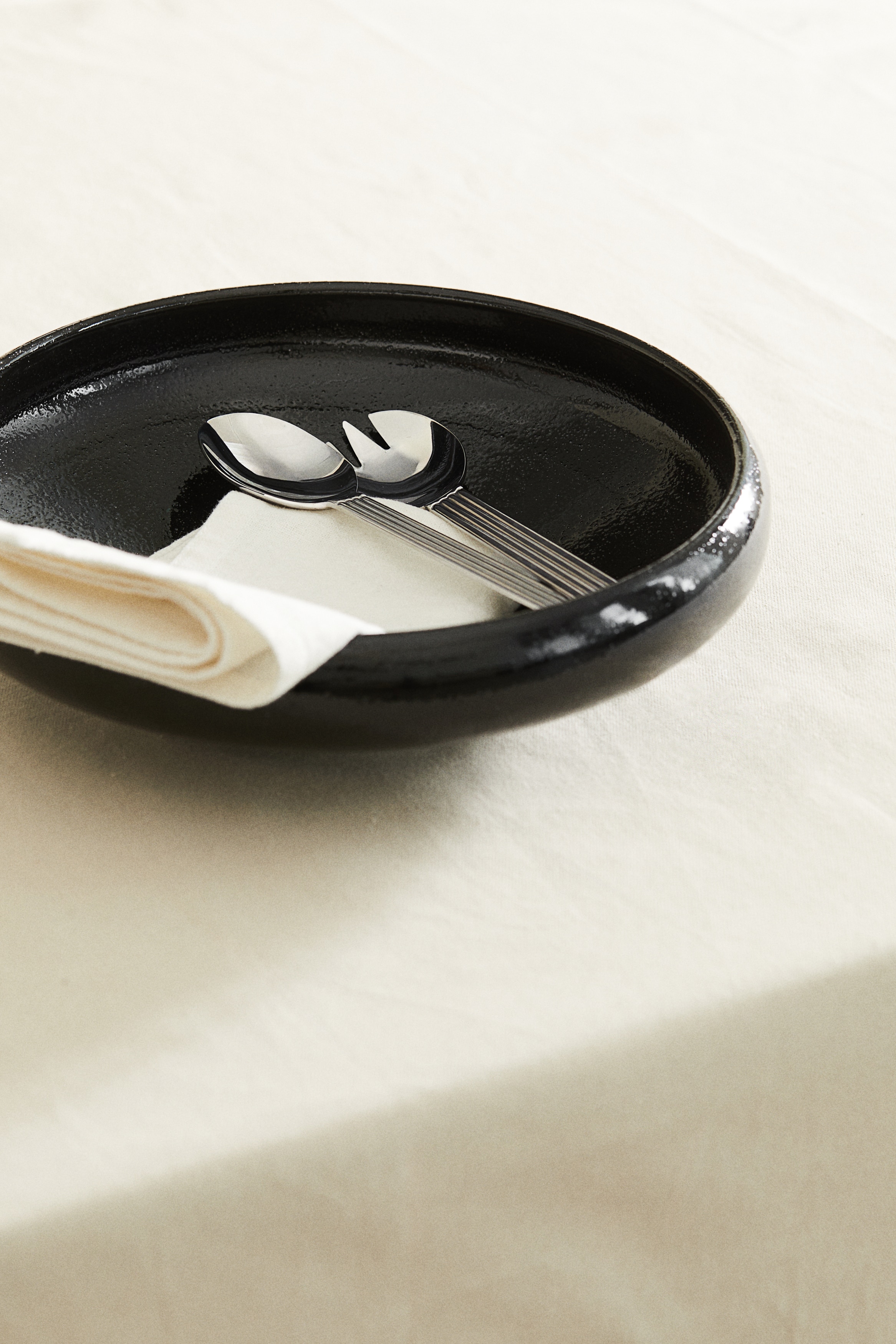 Metal salad servers