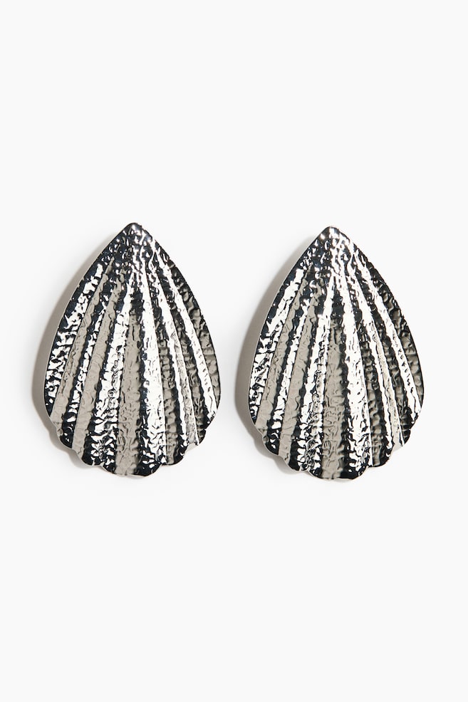 Seashell-shaped earrings - Silver-coloured - 1